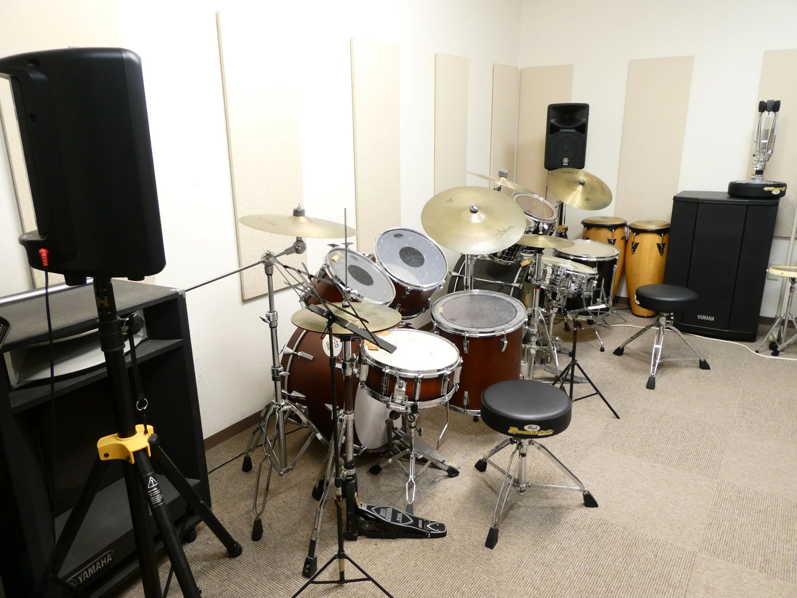 西村楽器 ヴァイオリン ミュージックサロンMICC本店のサムネイル画像 4