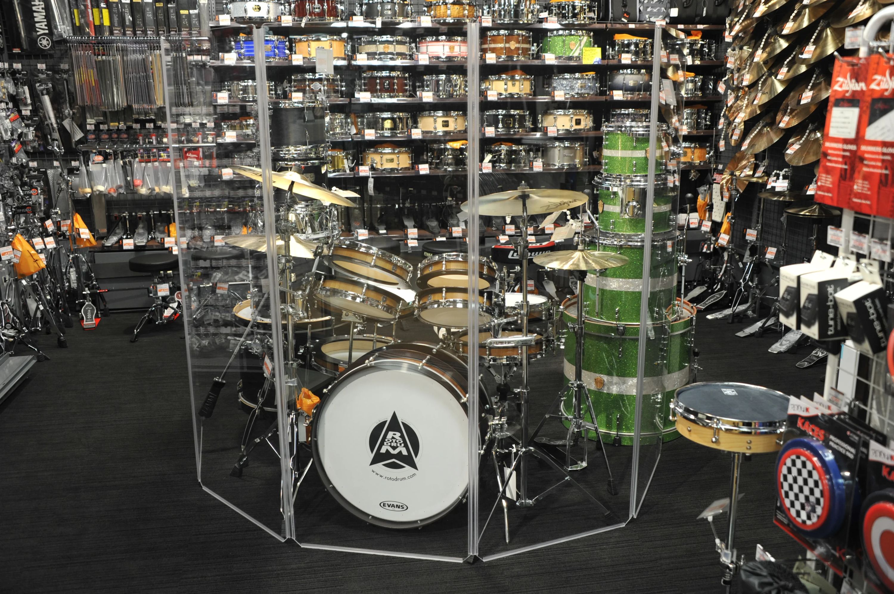 島村楽器 エレキベース 梅田ロフト店のサムネイル画像 2