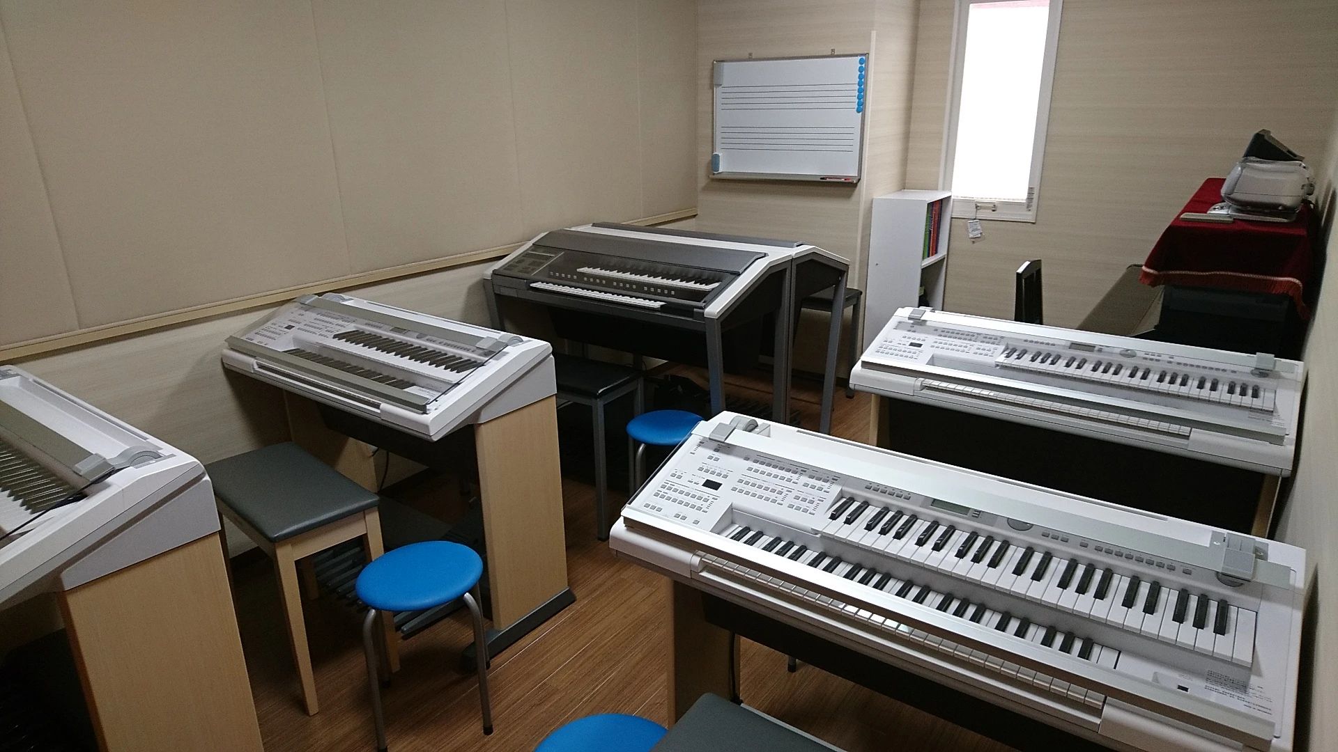 ヤマハ音楽教室 電子オルガン 川上楽器　新城センタ-のサムネイル画像 2
