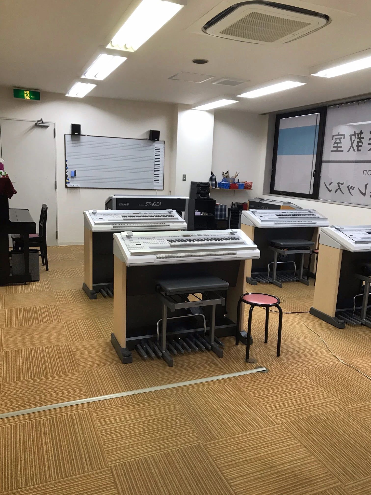 ハセガワ楽器 電子オルガン 日生中央センターのサムネイル画像 2