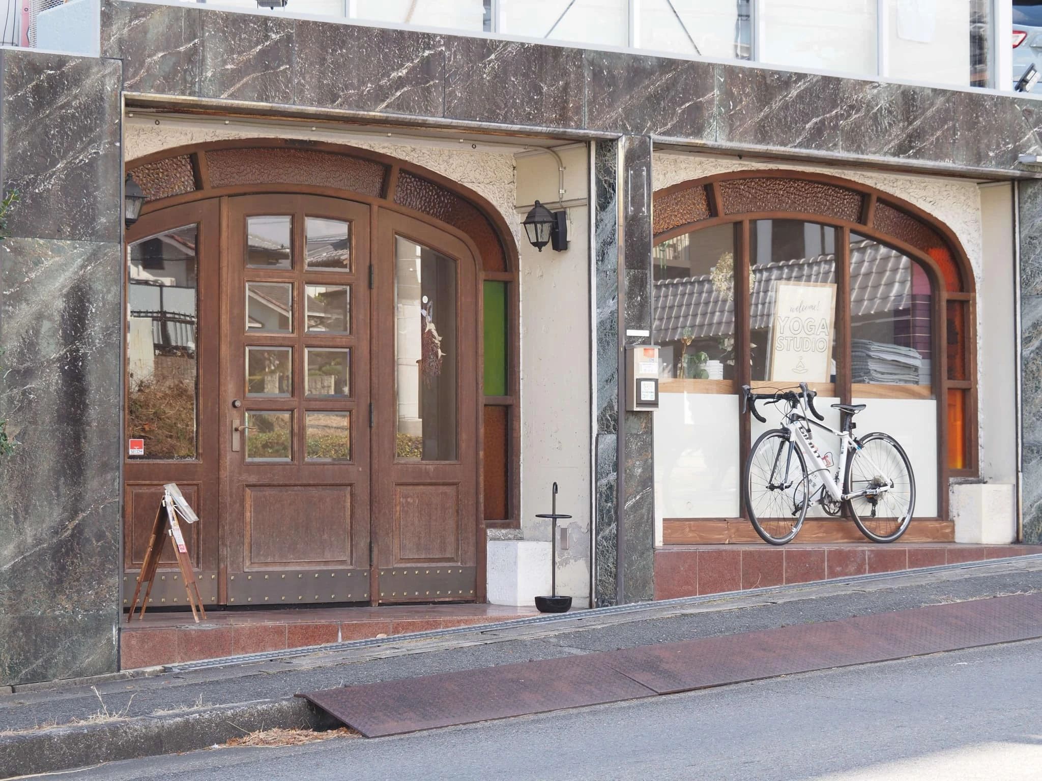 ヨガスタジオ燦灯舎のメイン画像