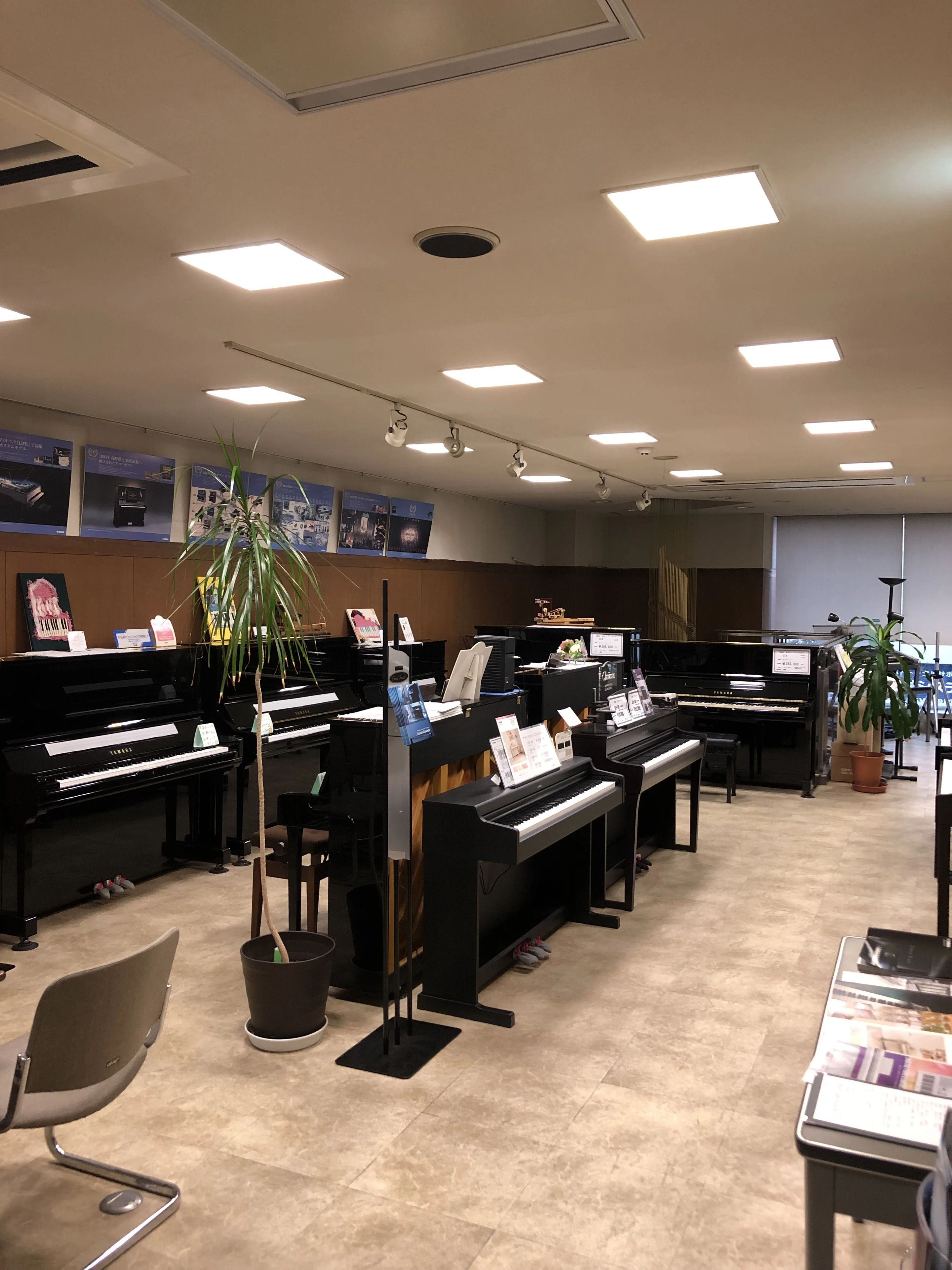 大森楽器 サクソフォーン 一宮ショールームのサムネイル画像 3