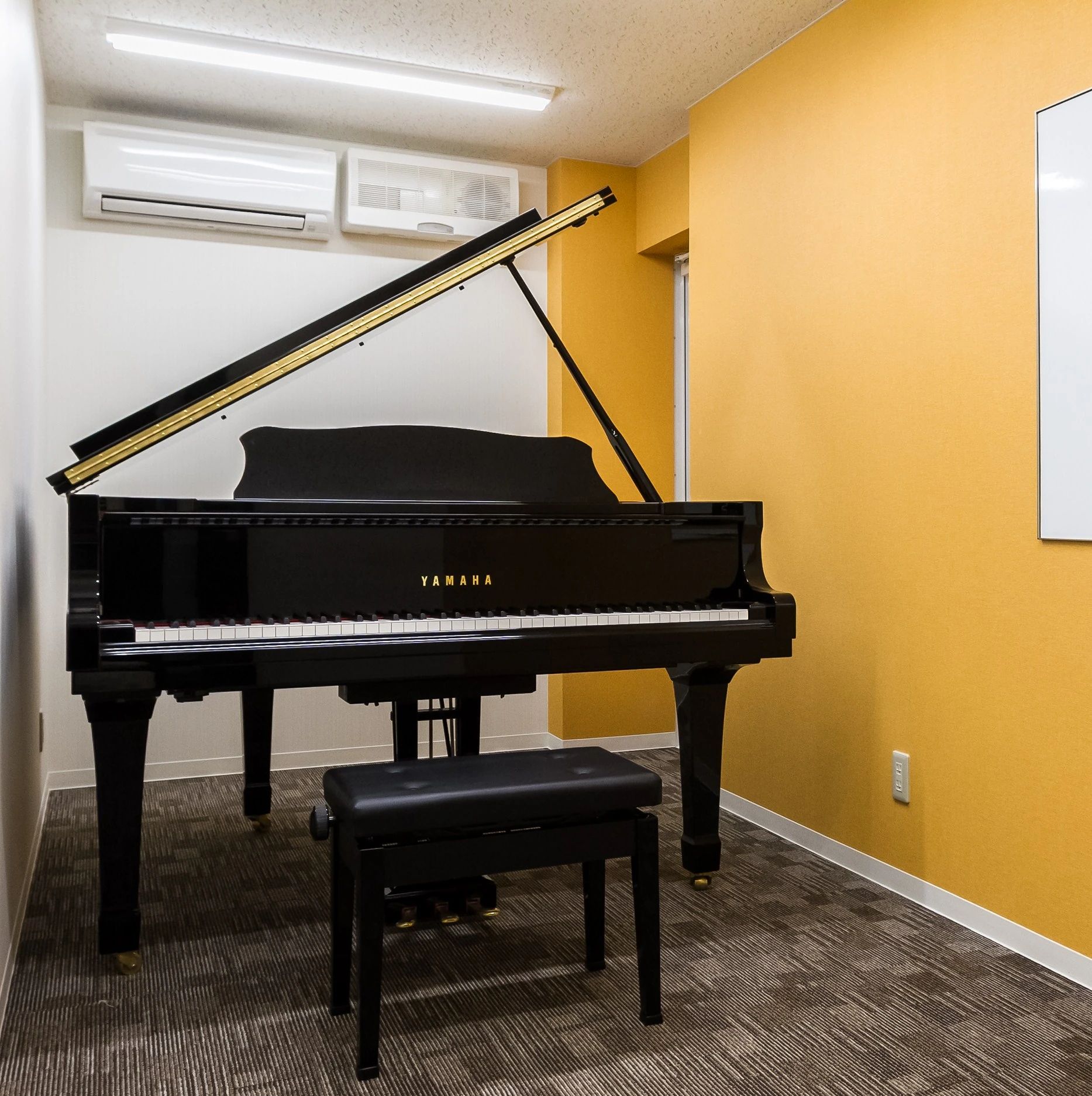 大谷楽器 サクソフォーン 春日センターのサムネイル画像 4