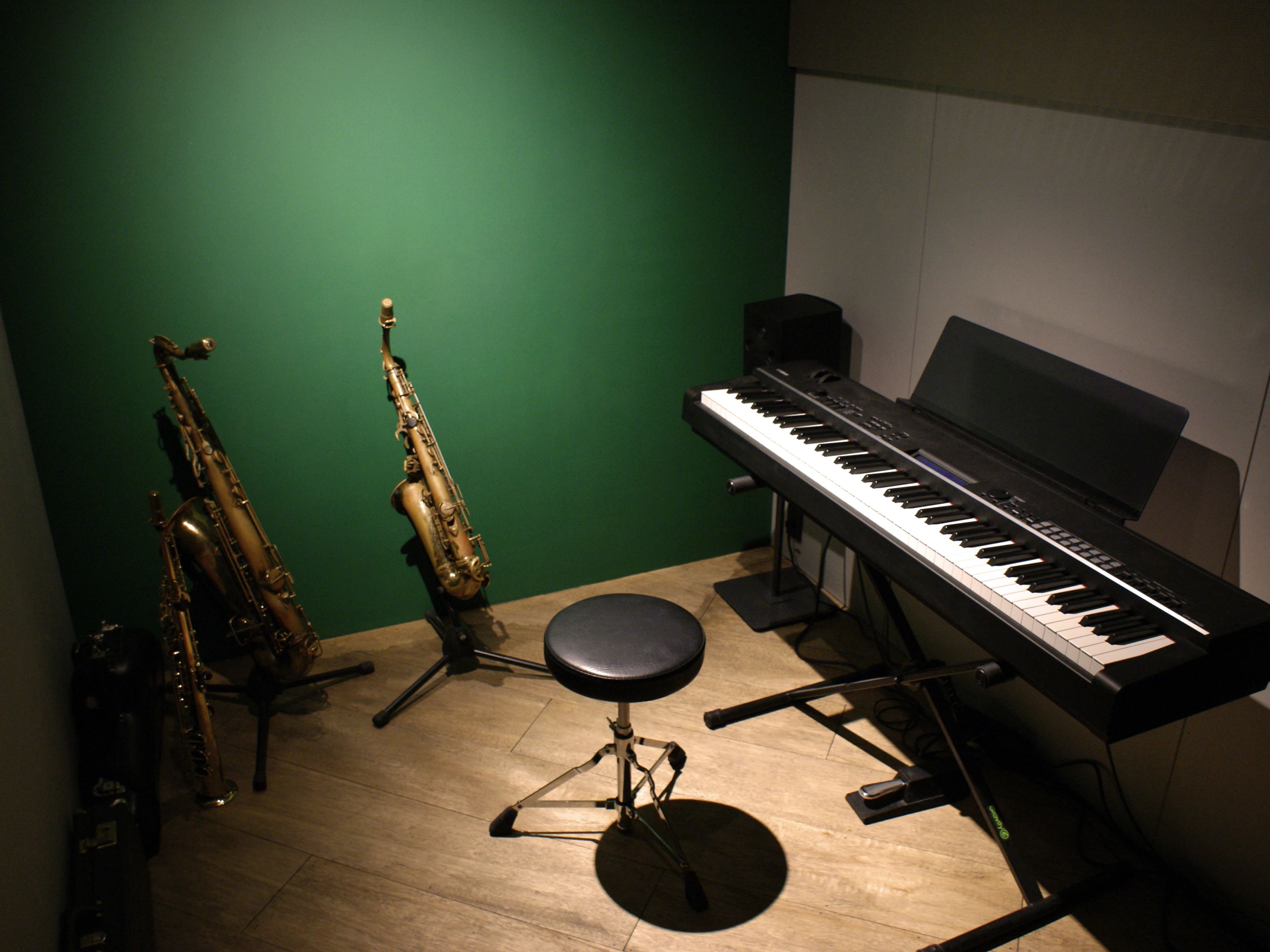 festina-lente music school ドラム 代々木教室のサムネイル画像 5