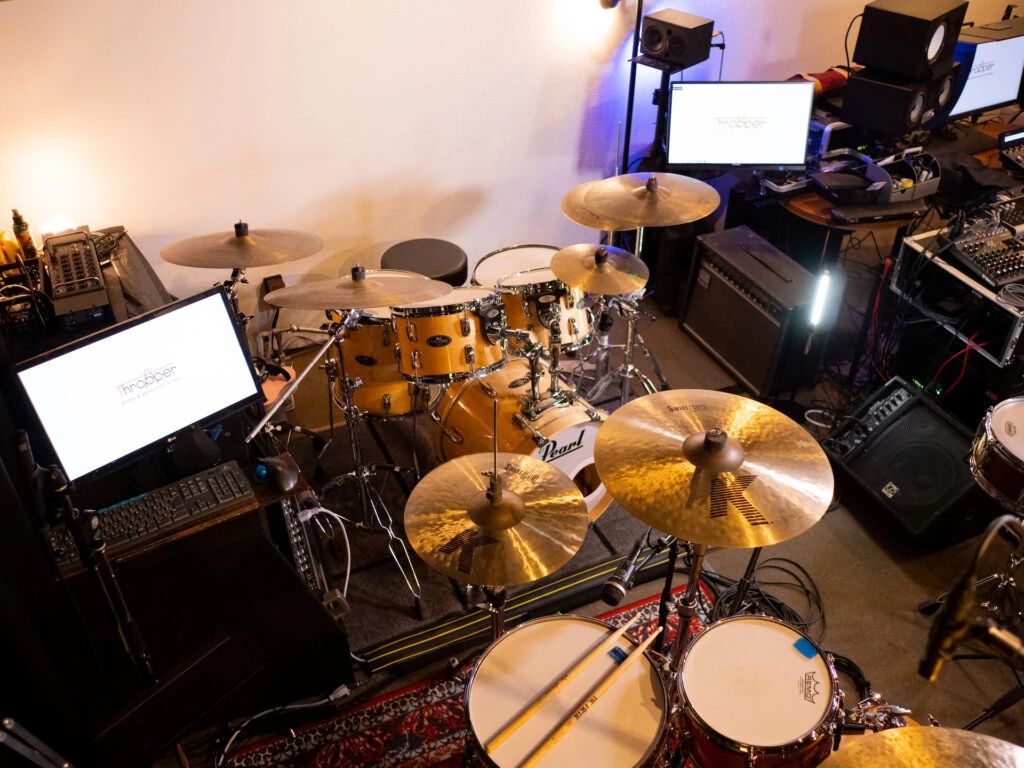 Throbber(スローバー) ドラム 東平賀教室のサムネイル画像 4