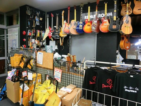 ロッキン ドラム 刈谷本店のサムネイル画像 3