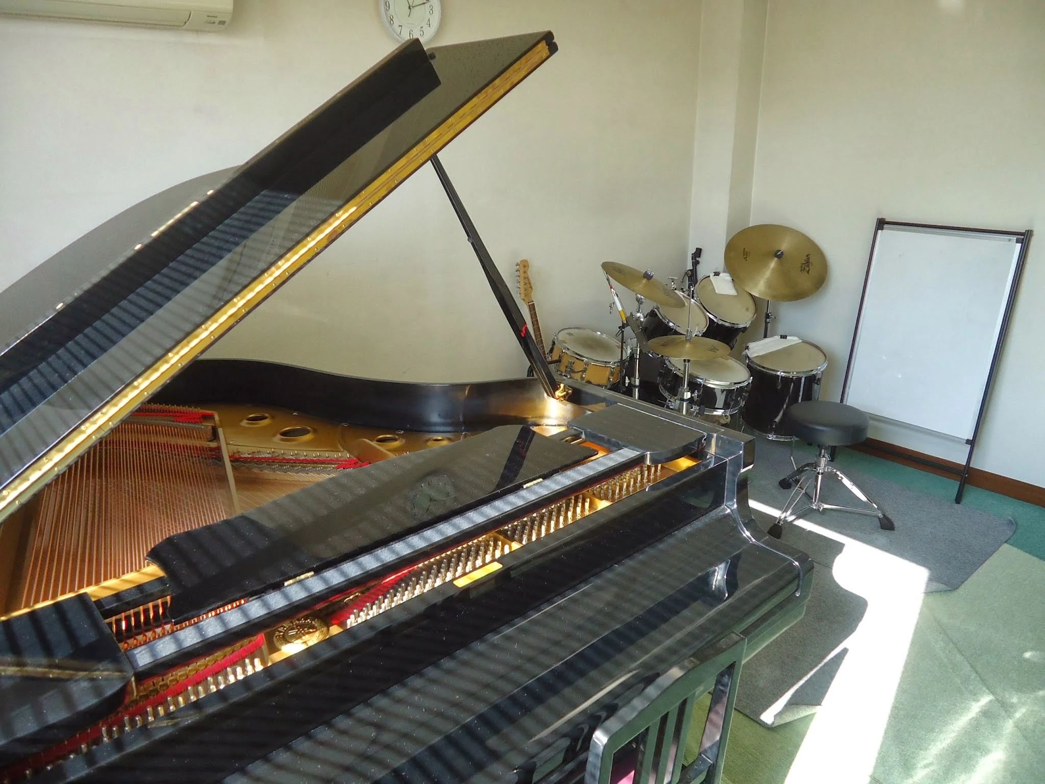 甲子園音楽学園 ドラム 二見町教室のメイン画像