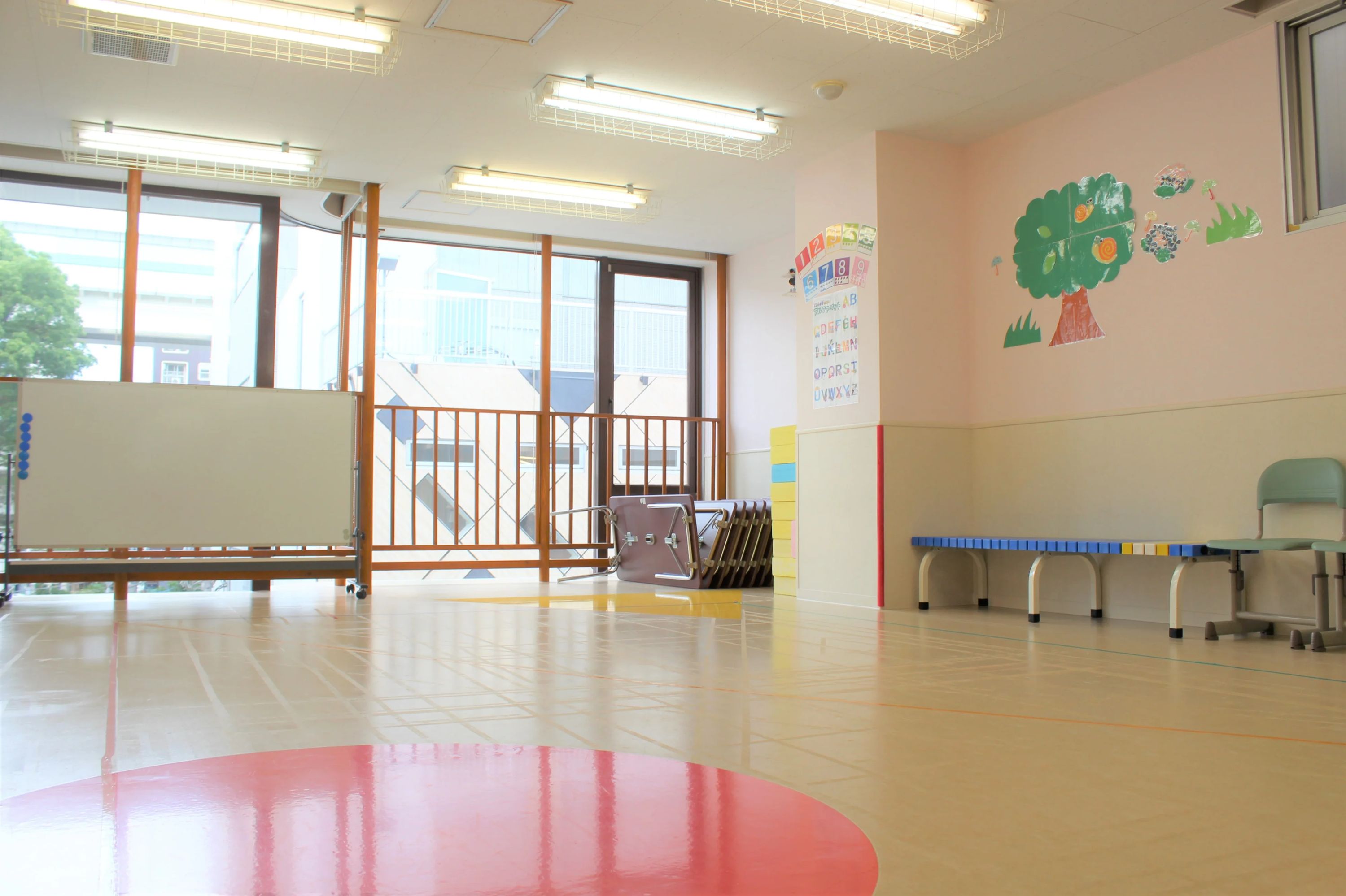 どんちゃか幼児教室 元町校のサムネイル画像 4