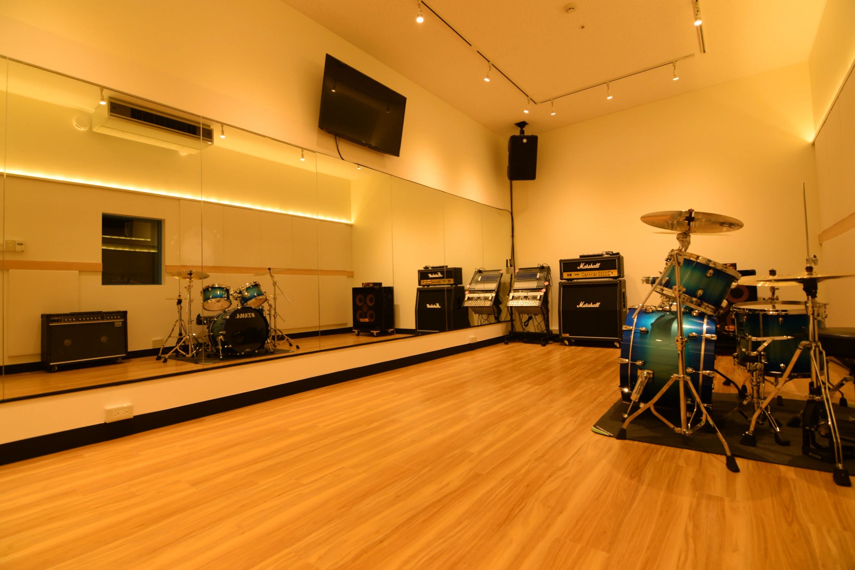 音楽天国 リトミック 名古屋ささしまライブ店のサムネイル画像 4