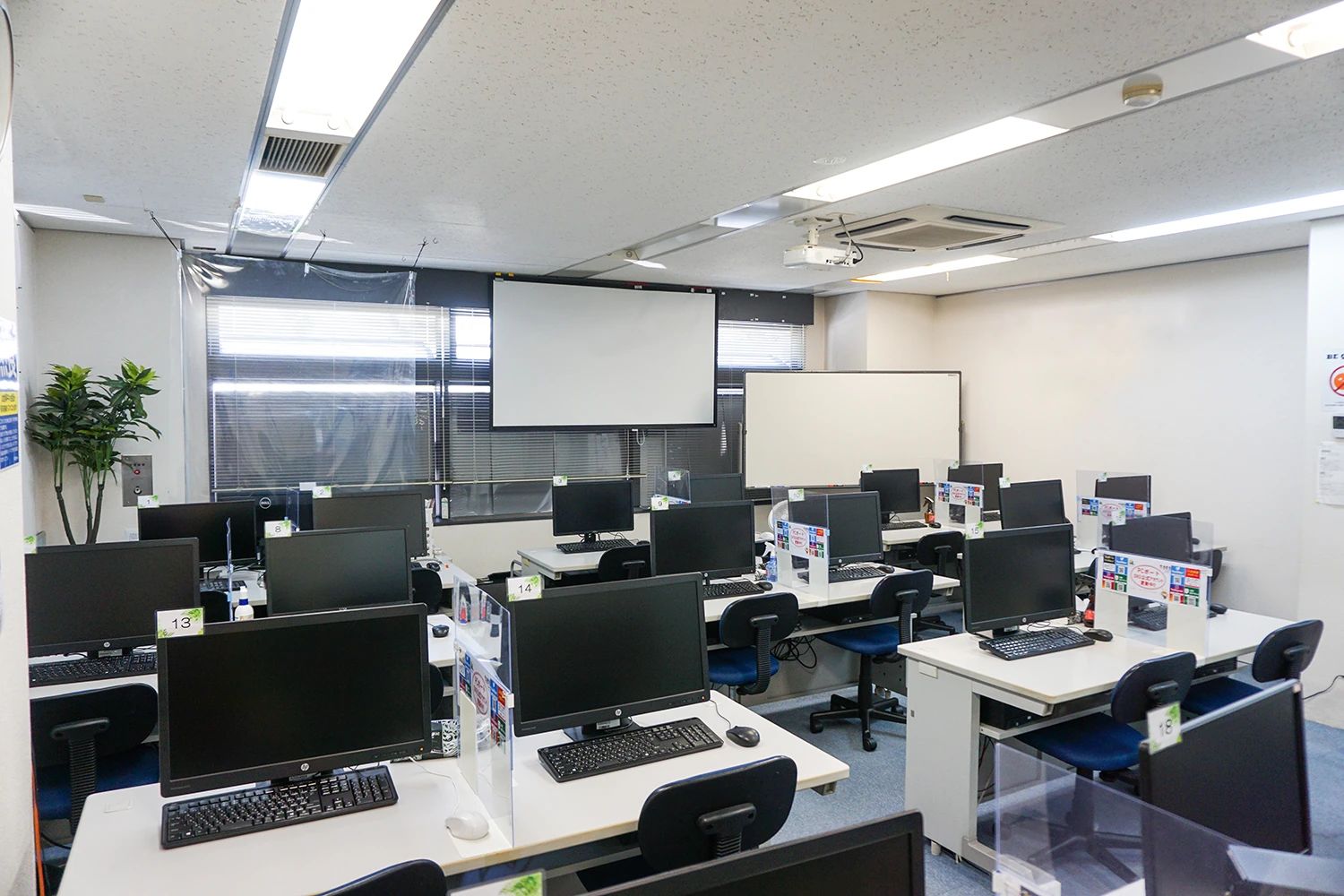 PCポートキャリアカレッジ ロボット・プログラミング教室 東岸和田駅前校のサムネイル画像 4