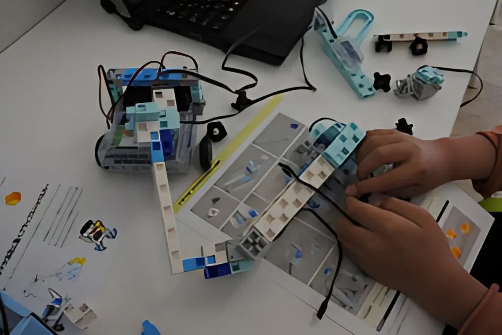 もののしくみ研究室 ロボット・プログラミング教室 学研教室　チャレンジラボ大分のメイン画像