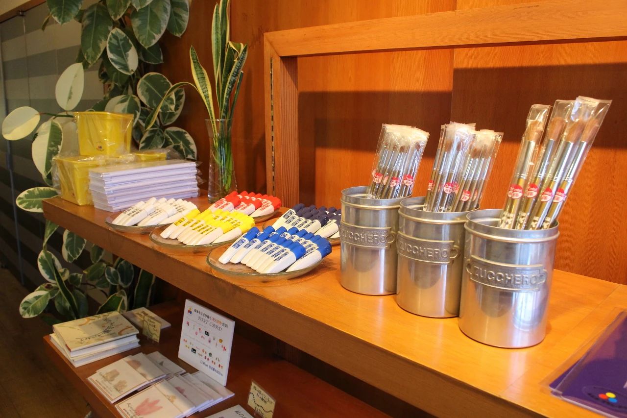 キミコ・プラン・ドゥ 美術（絵画・造形・工作） 本校のサムネイル画像 3