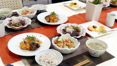 旬菜健美クッキングスクール 薬院教室のサムネイル画像 2