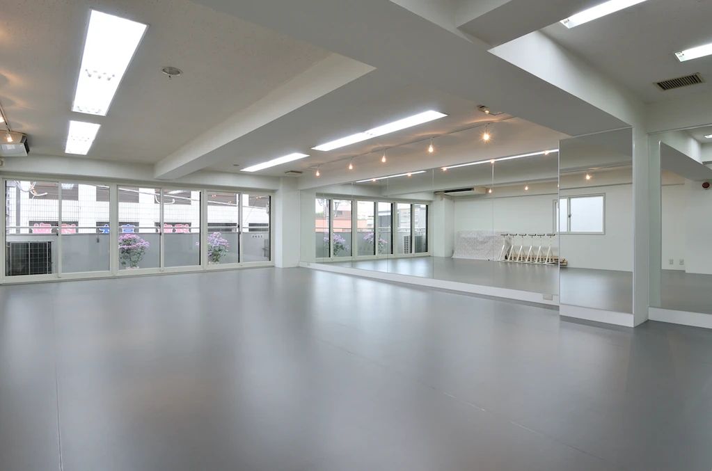 劇団国立ミュージカル 東教室のサムネイル画像 3