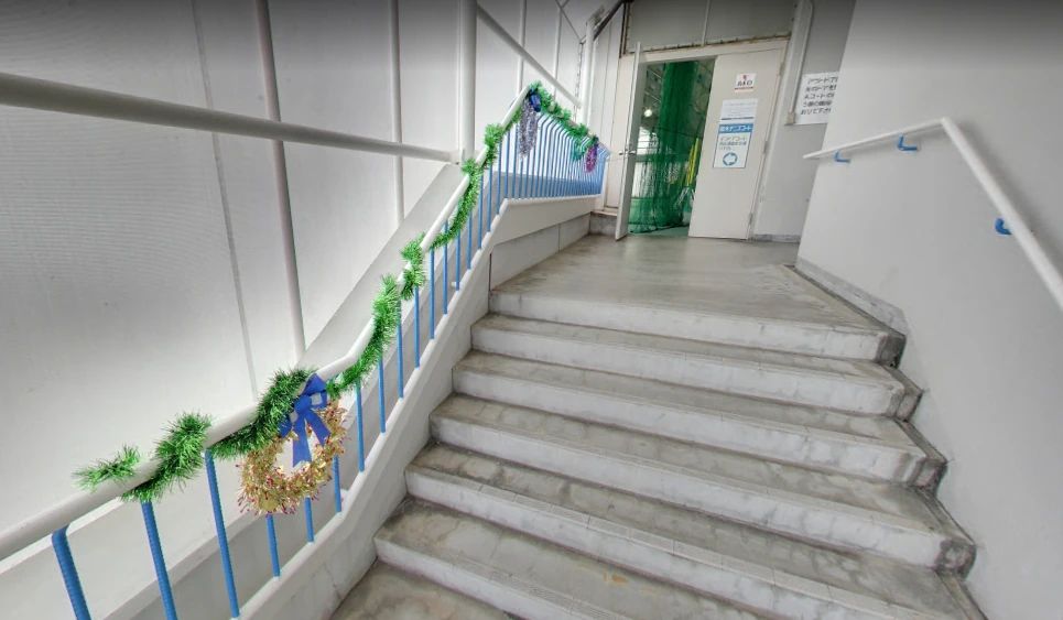 テニスラウンジ テニスラウンジグンゼスポーツつかしんのサムネイル画像 2