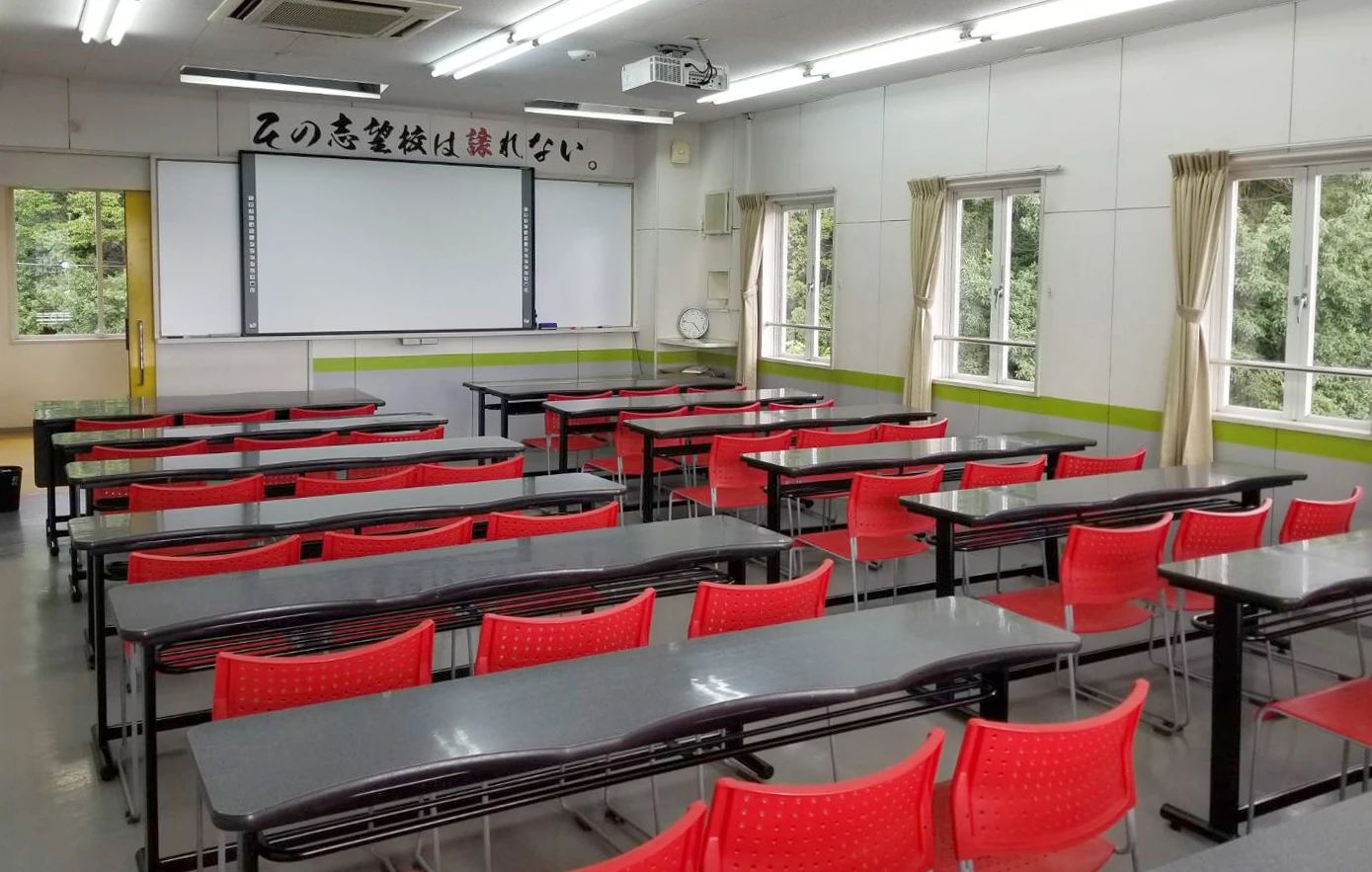 佐鳴予備校 初中等部 香久山校のサムネイル画像 3