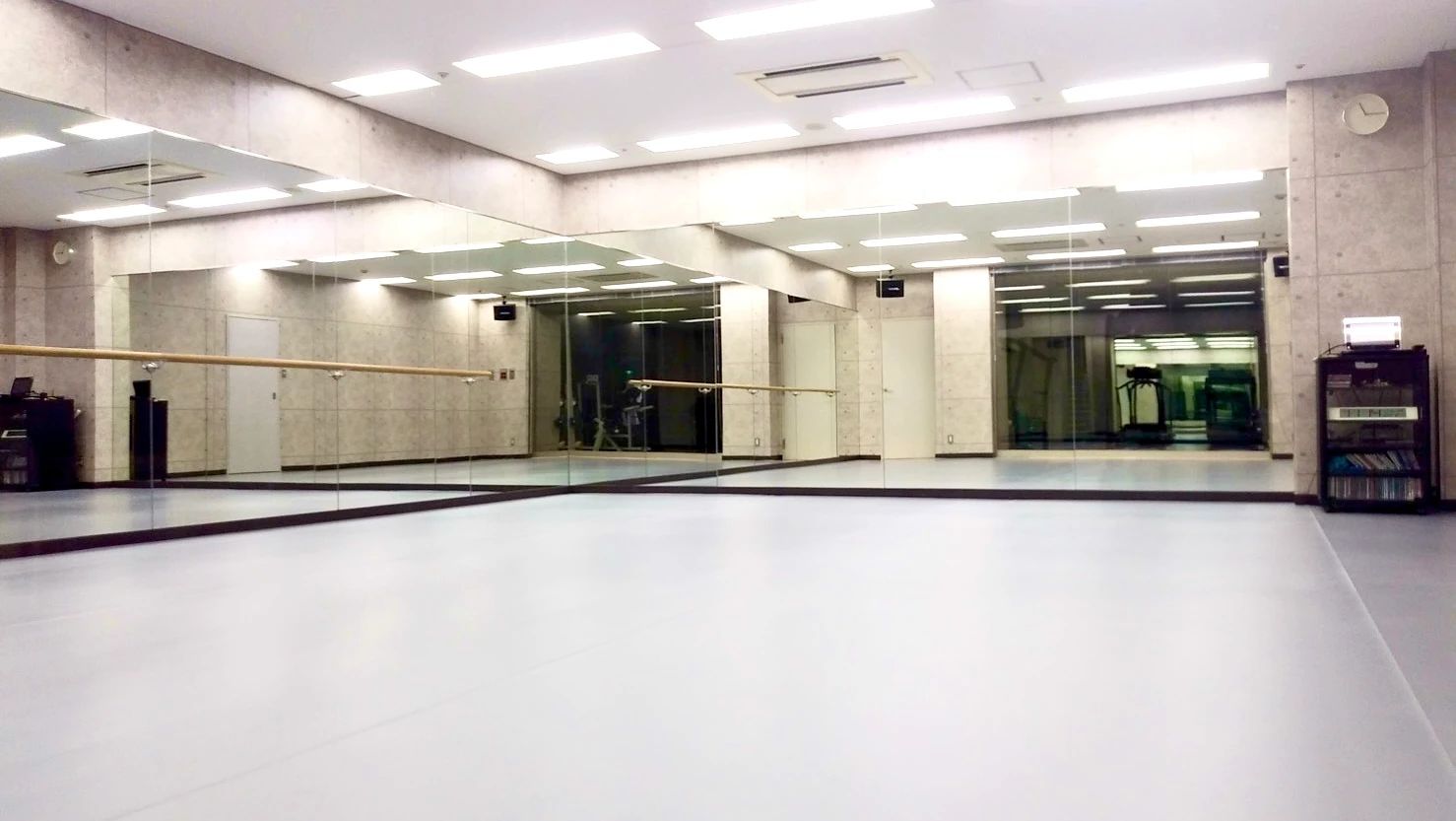 京峰 BALLET STUDIOのサムネイル画像 2