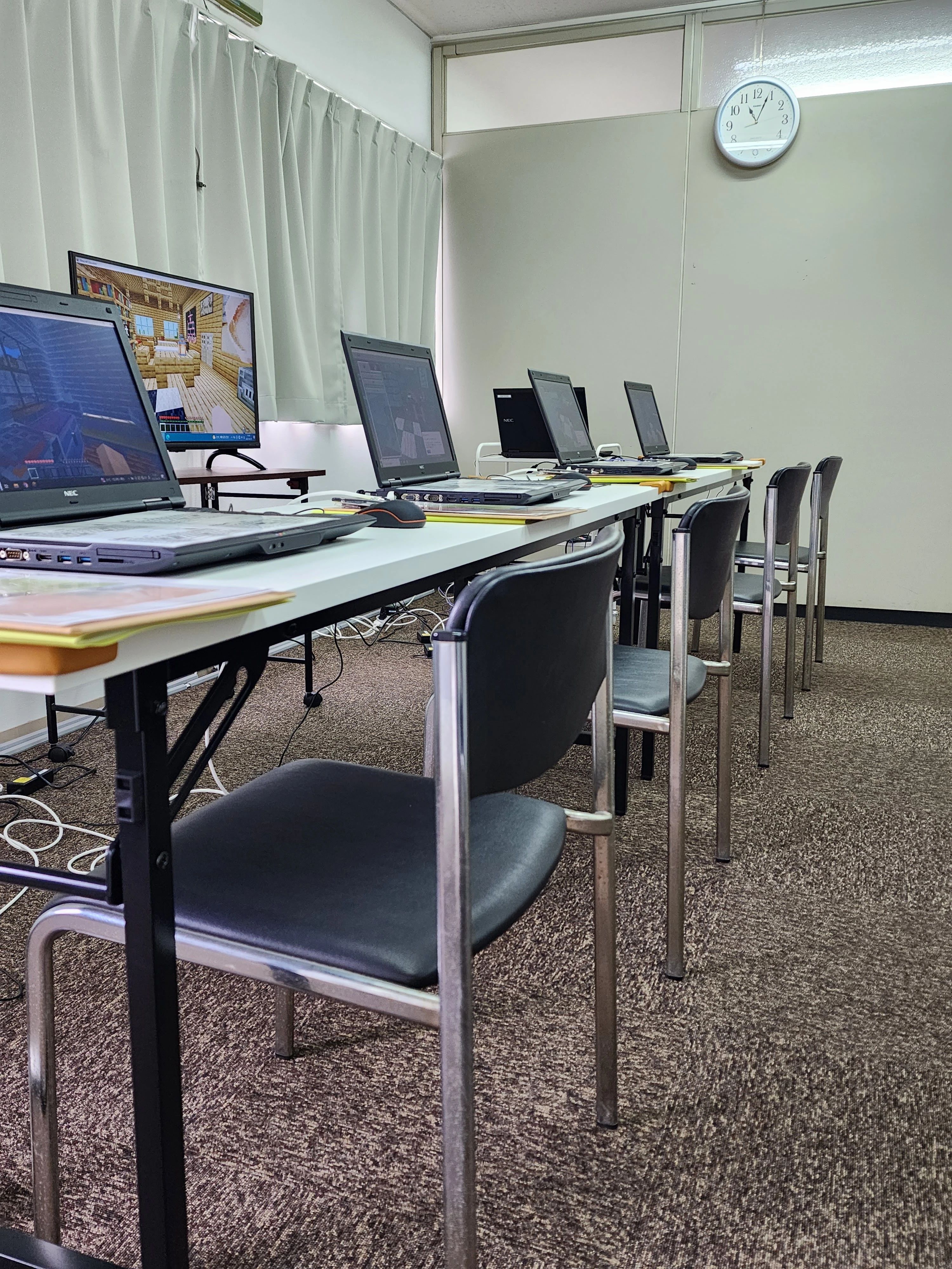 エドモンドプログラミングスクール 長堀橋校のサムネイル画像 2