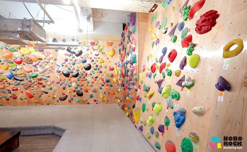 グラビティリサーチ大宮 ボルダリングのサムネイル画像 3