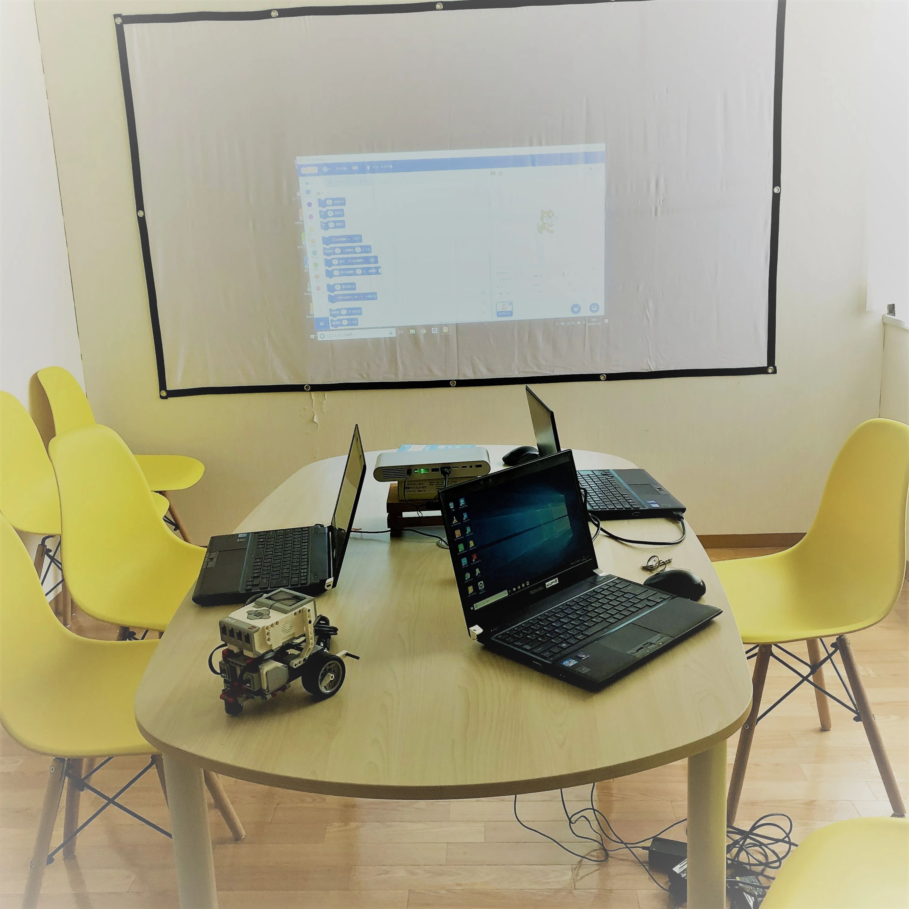 ニコプロ ICT&プログラミング教室 本校のメイン画像