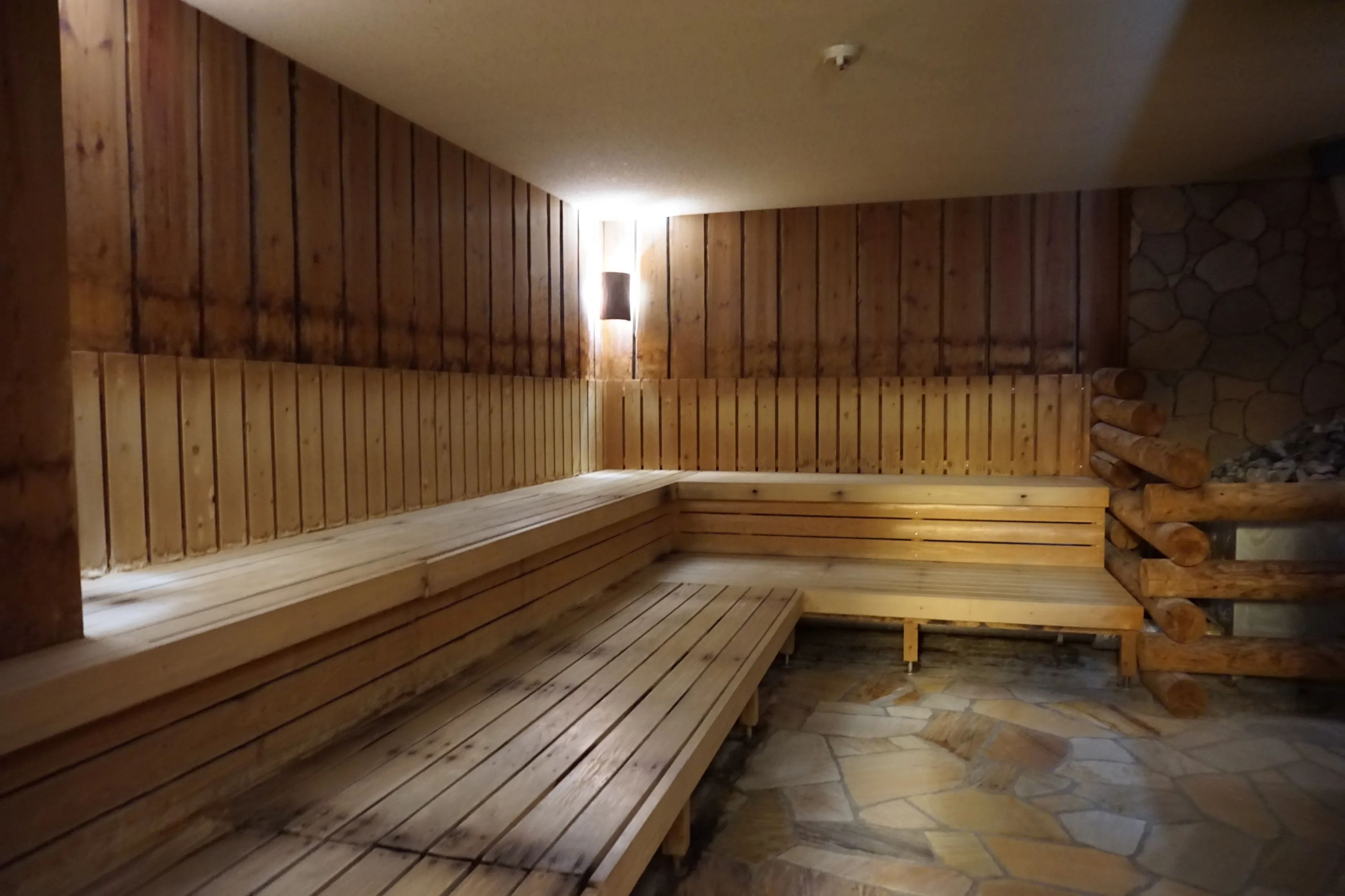 アルバトロスサッカークラブ 茅ヶ崎市立室田小学校グラウンドのサムネイル画像 2