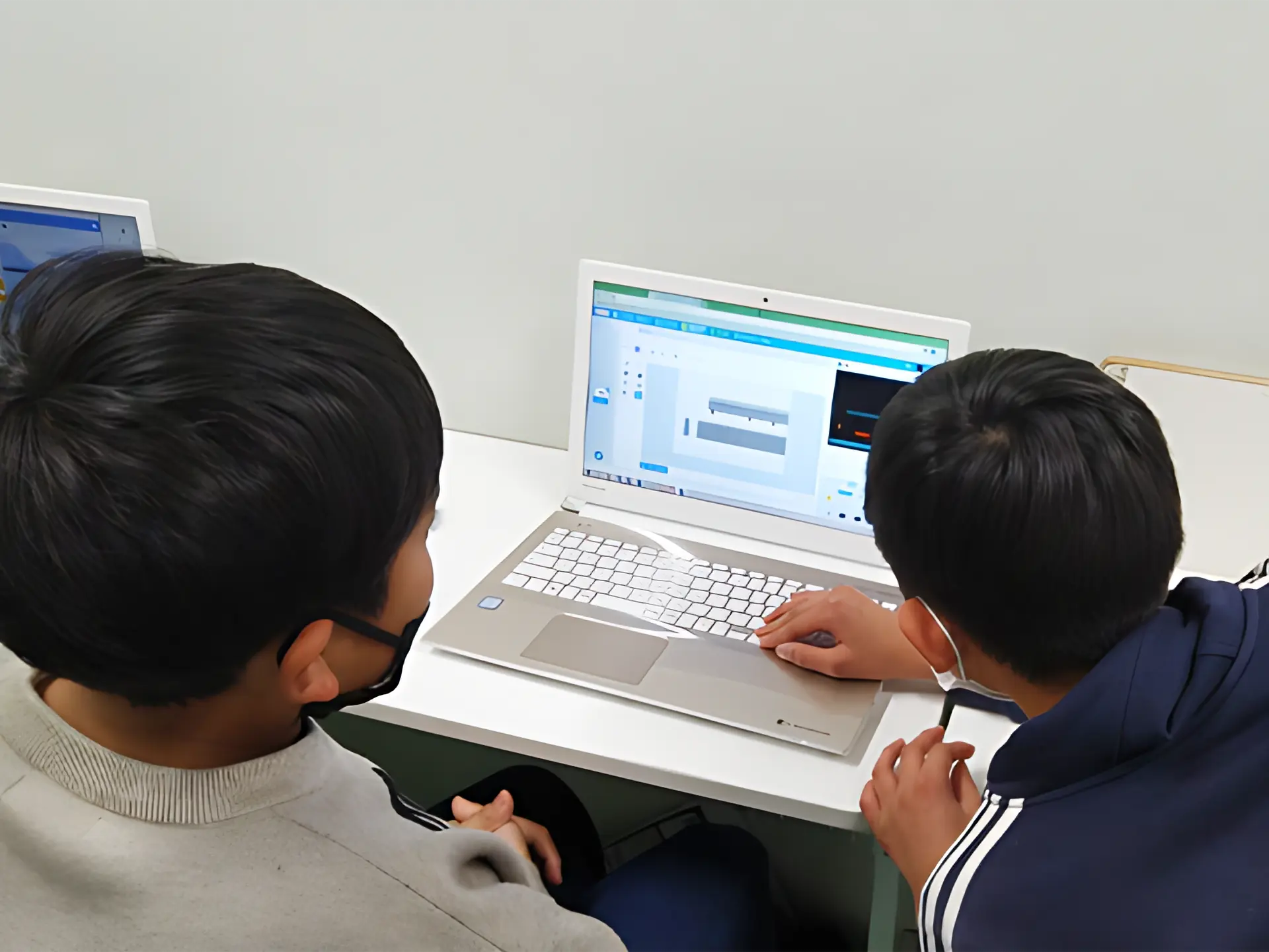 プログラミングスクール　プロボ 泉が丘校のサムネイル画像 3