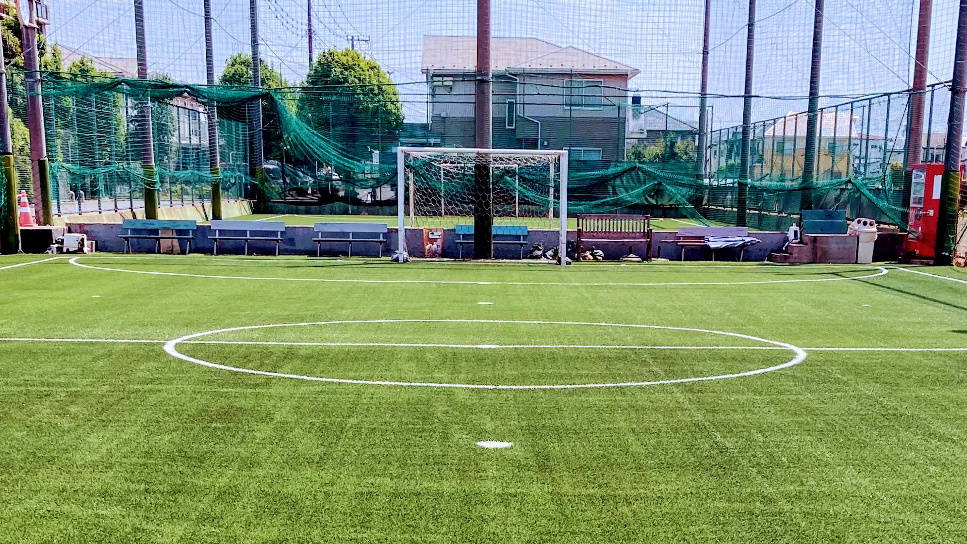 エスコリーニャ サッカースクール 北船橋フットサルコートのサムネイル画像 5