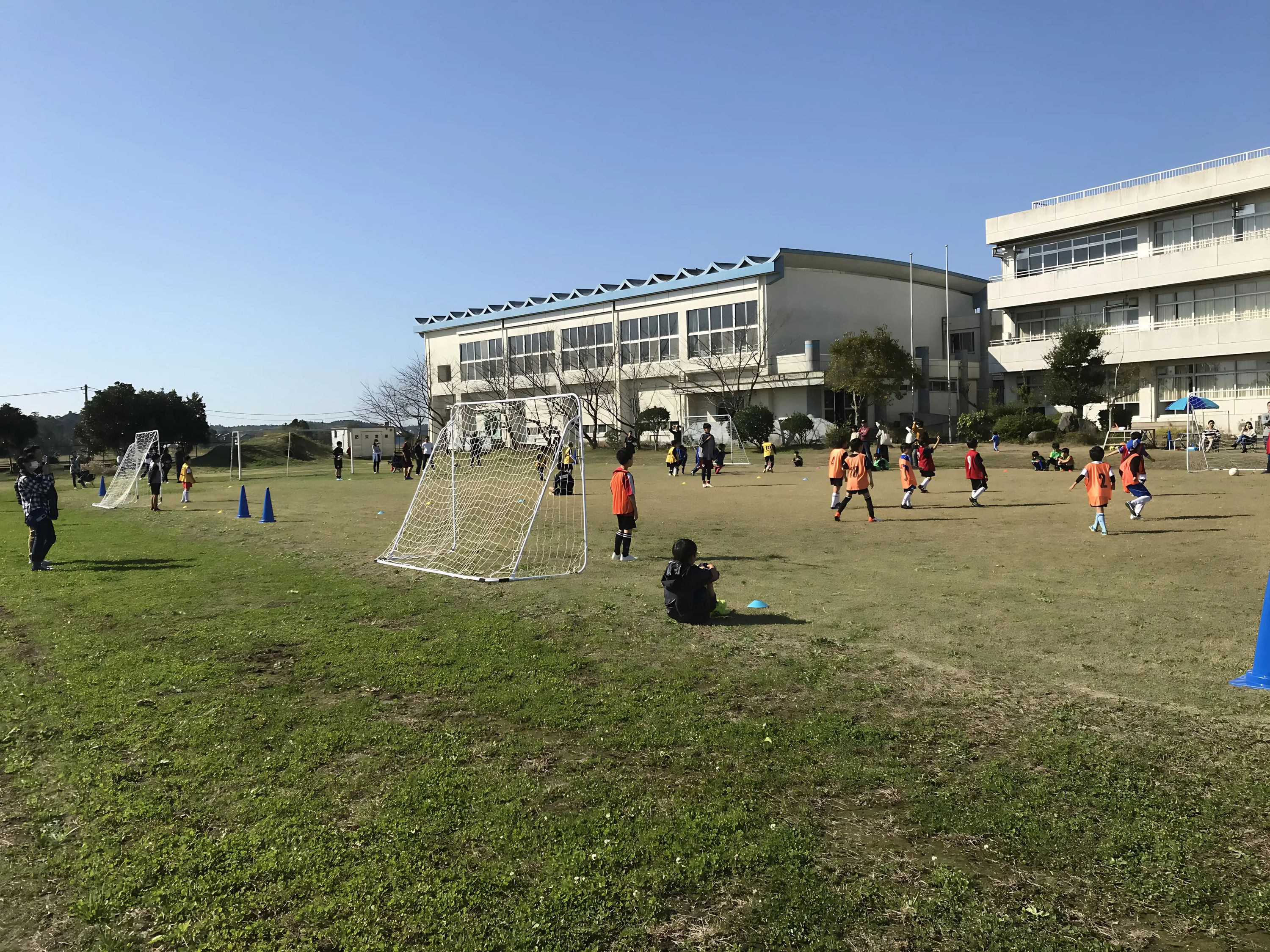バリエンテオンセフットボールクラブ 草深こじか保育園のサムネイル画像 3