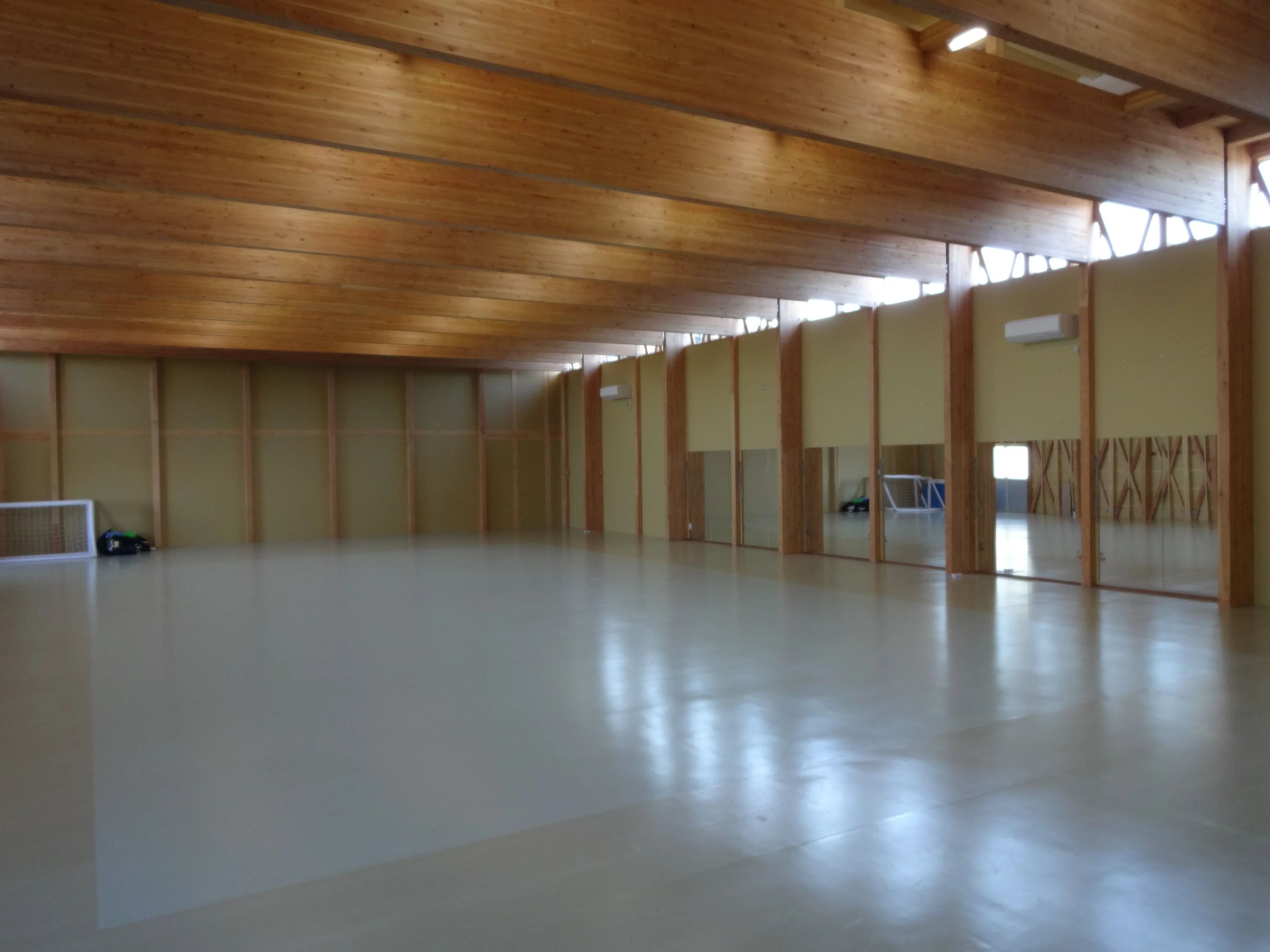 鞍月スポーツクラブ サッカー 鞍月SCスポーツコートのサムネイル画像 4