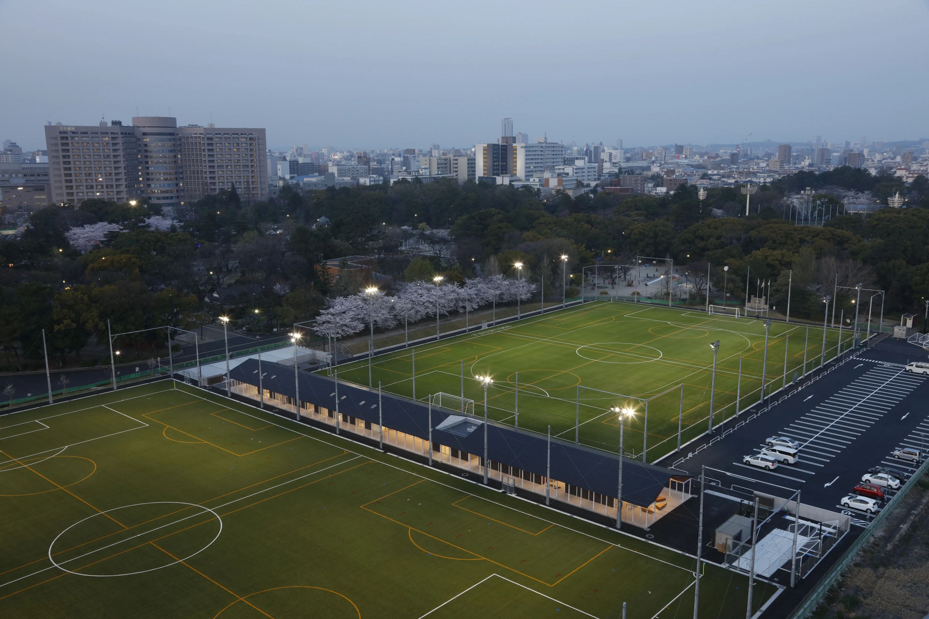 DAREMOGA Football school（ダレモガフットボールスクール） テラスポ鶴舞のサムネイル画像 3