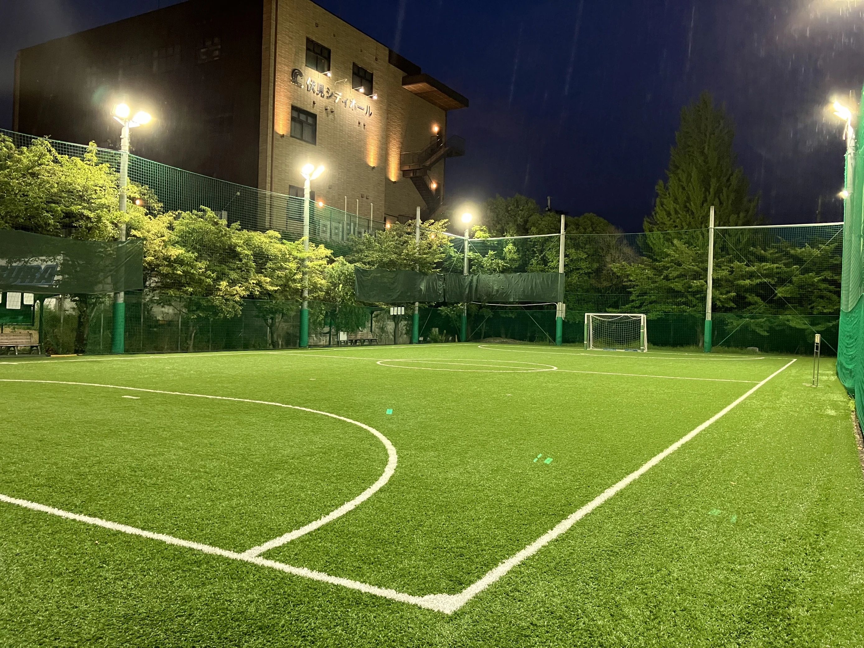 翼イレブンサッカークラブ 三栖公園フットサルコートのメイン画像