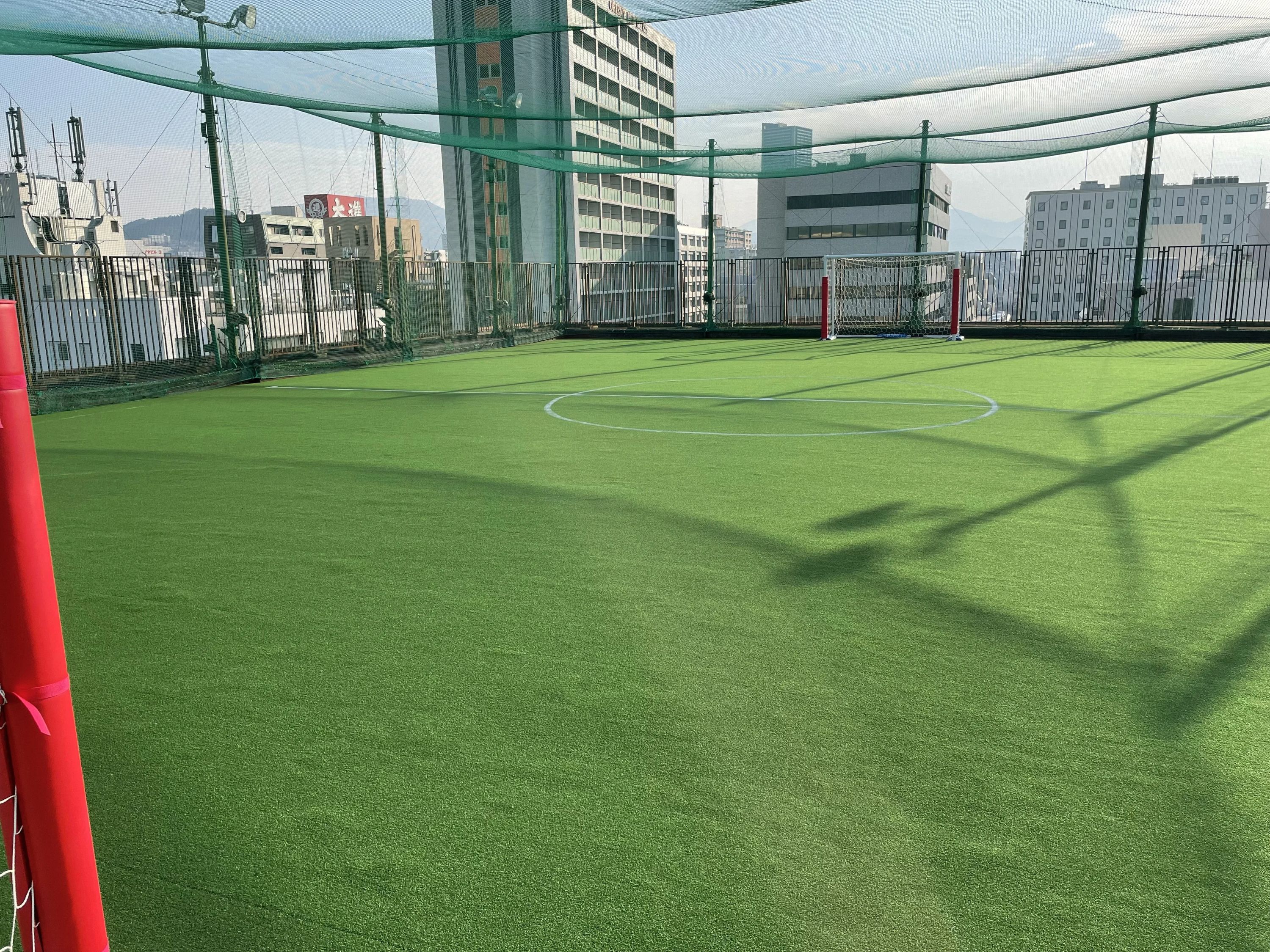 広島YMCAウエルネススポーツセンター サッカー 広島YMCA本館屋上のメイン画像