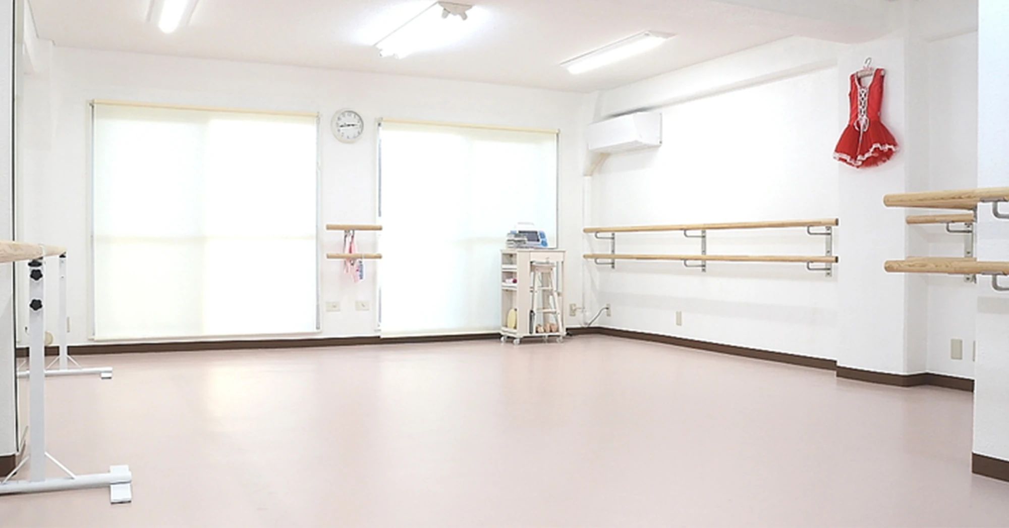 望月愛生バレエスタジオ 南久が原教室のサムネイル画像 2