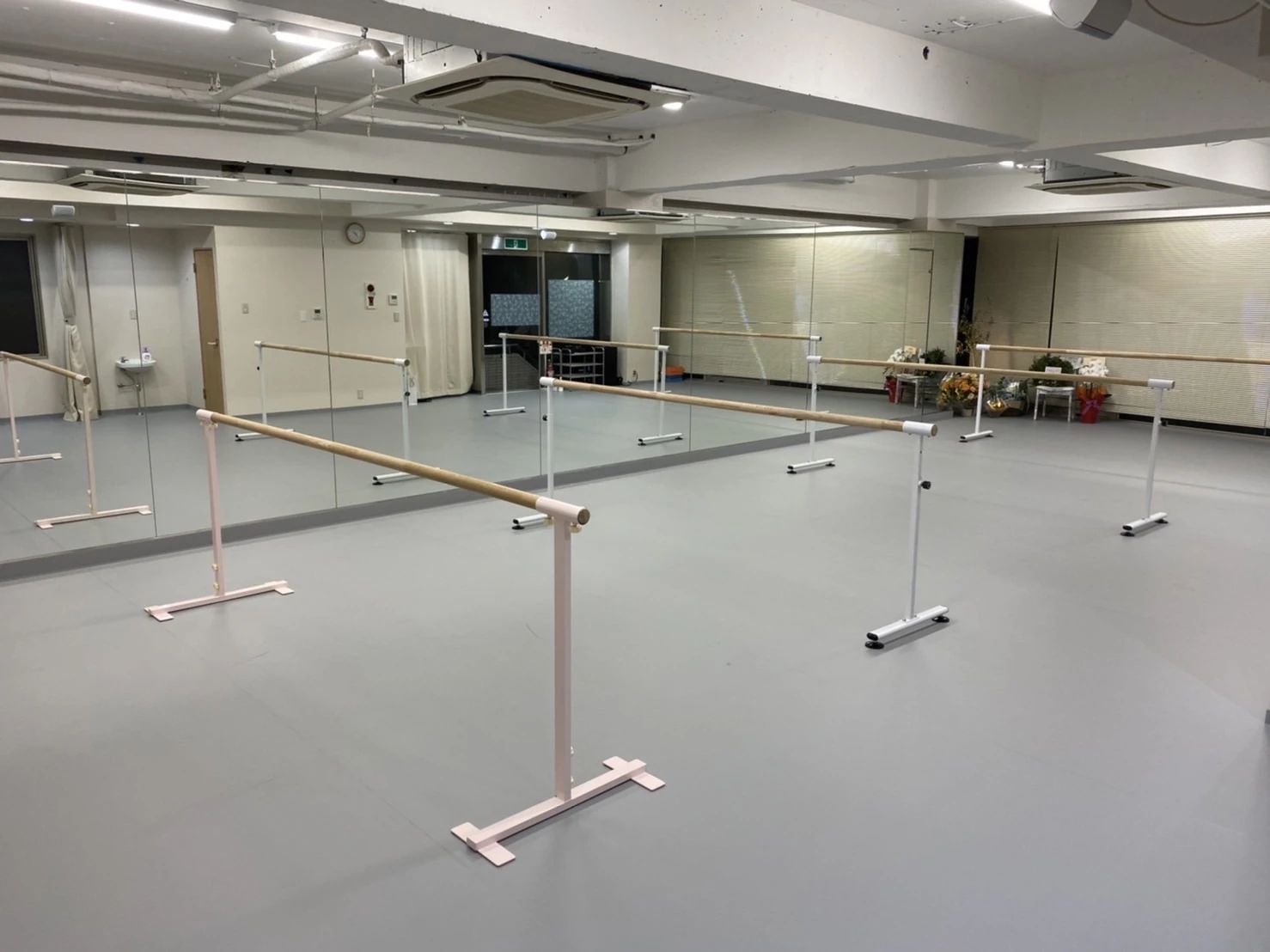 カトルカールバレエスタジオTOKYO 上池袋教室のサムネイル画像 5