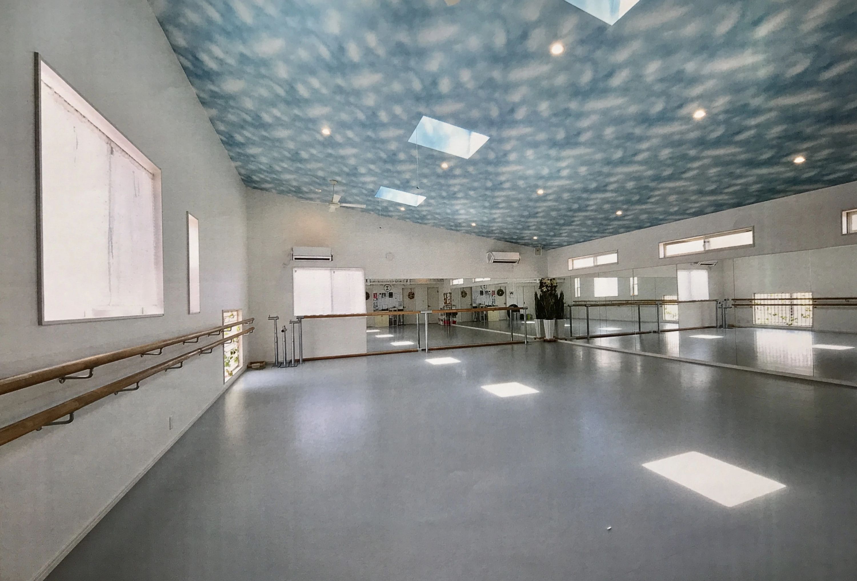 愛媛バレエアカデミー 祓川教室のサムネイル画像 2