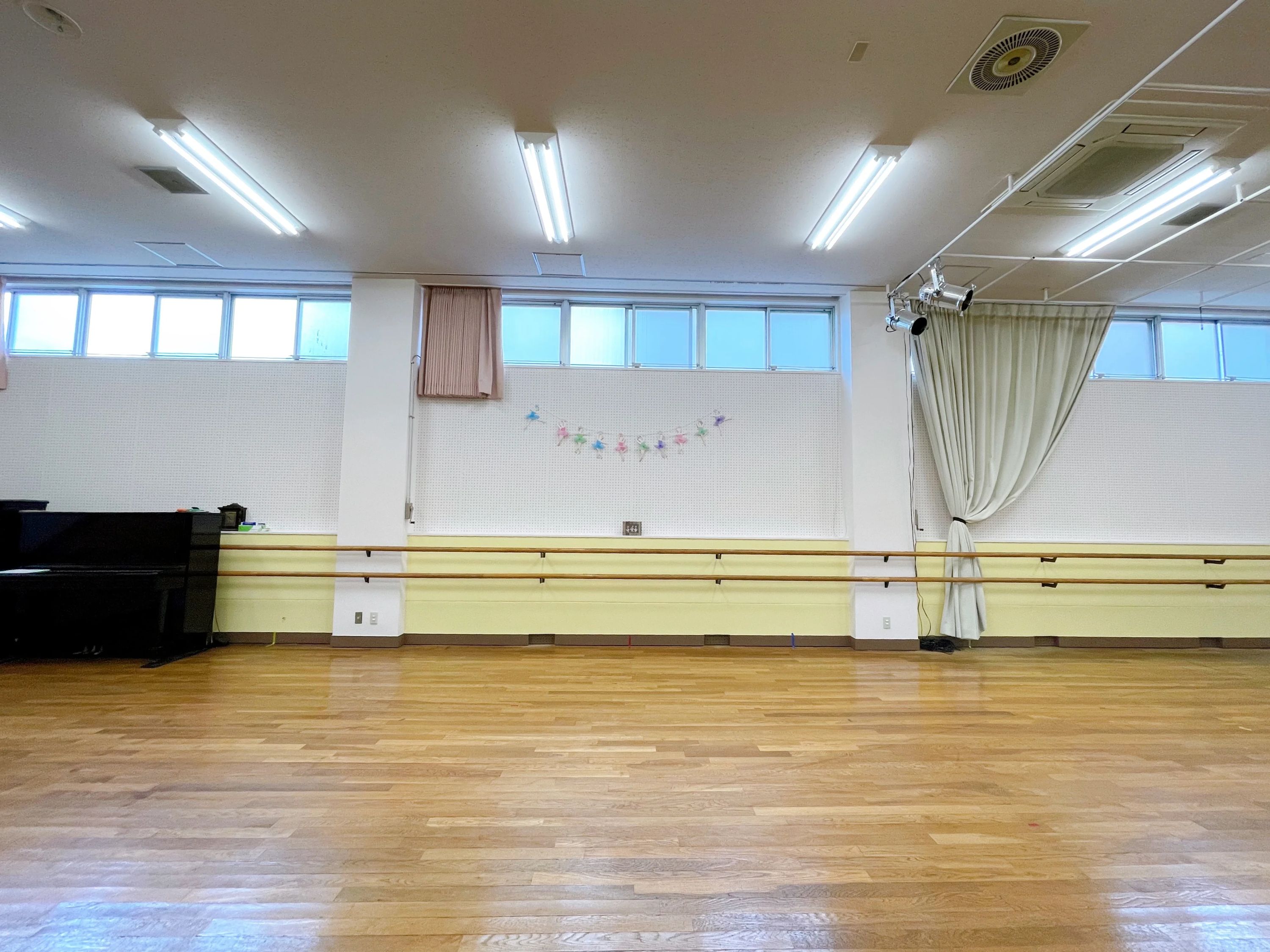 Komori Michiko Ballet(古森美智子バレエスタジオ) 舞鶴教室のサムネイル画像 3