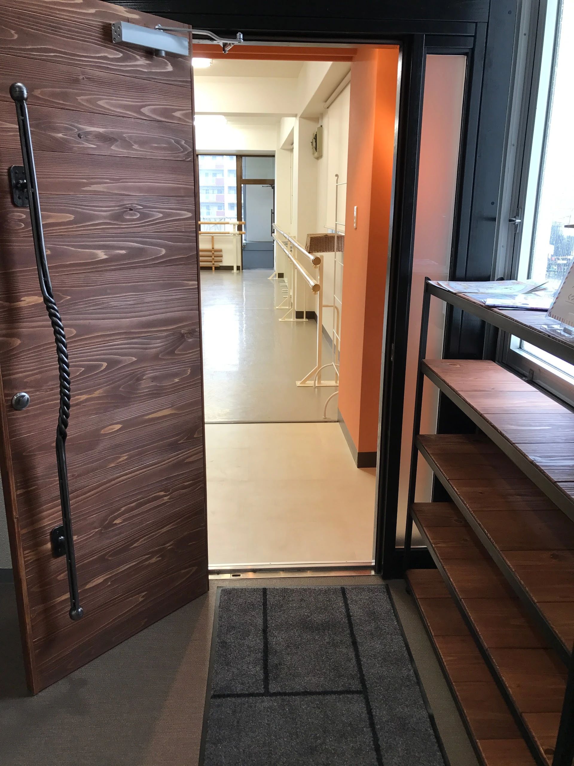 バラーシュバレエ＆コンテ＆ヨガ＆ジャズダンス 下大利教室のサムネイル画像 4