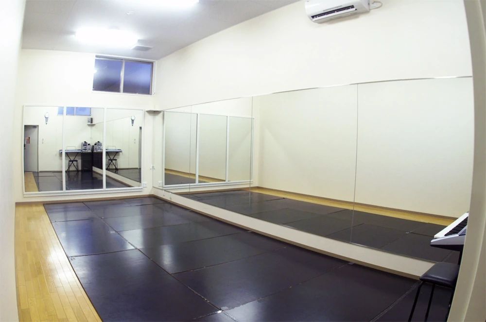 AOBA DANCE STUDIO(青葉みつるダンシングスタジオ) 香澄町教室のサムネイル画像 3