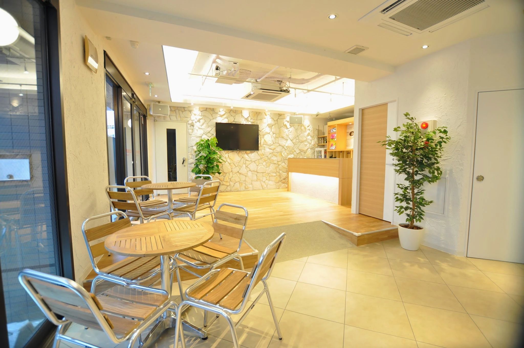 BRASTON ダンス CLOUD9 STUDIO 横浜北口店のメイン画像