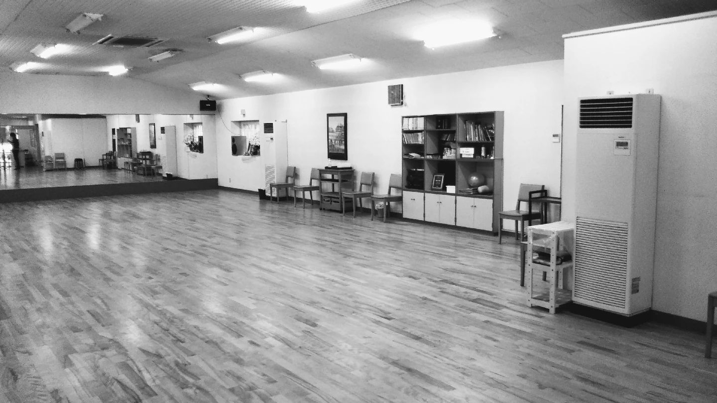 ダンススクールイイヌマ 三ノ輪町本興寺教室のサムネイル画像 5