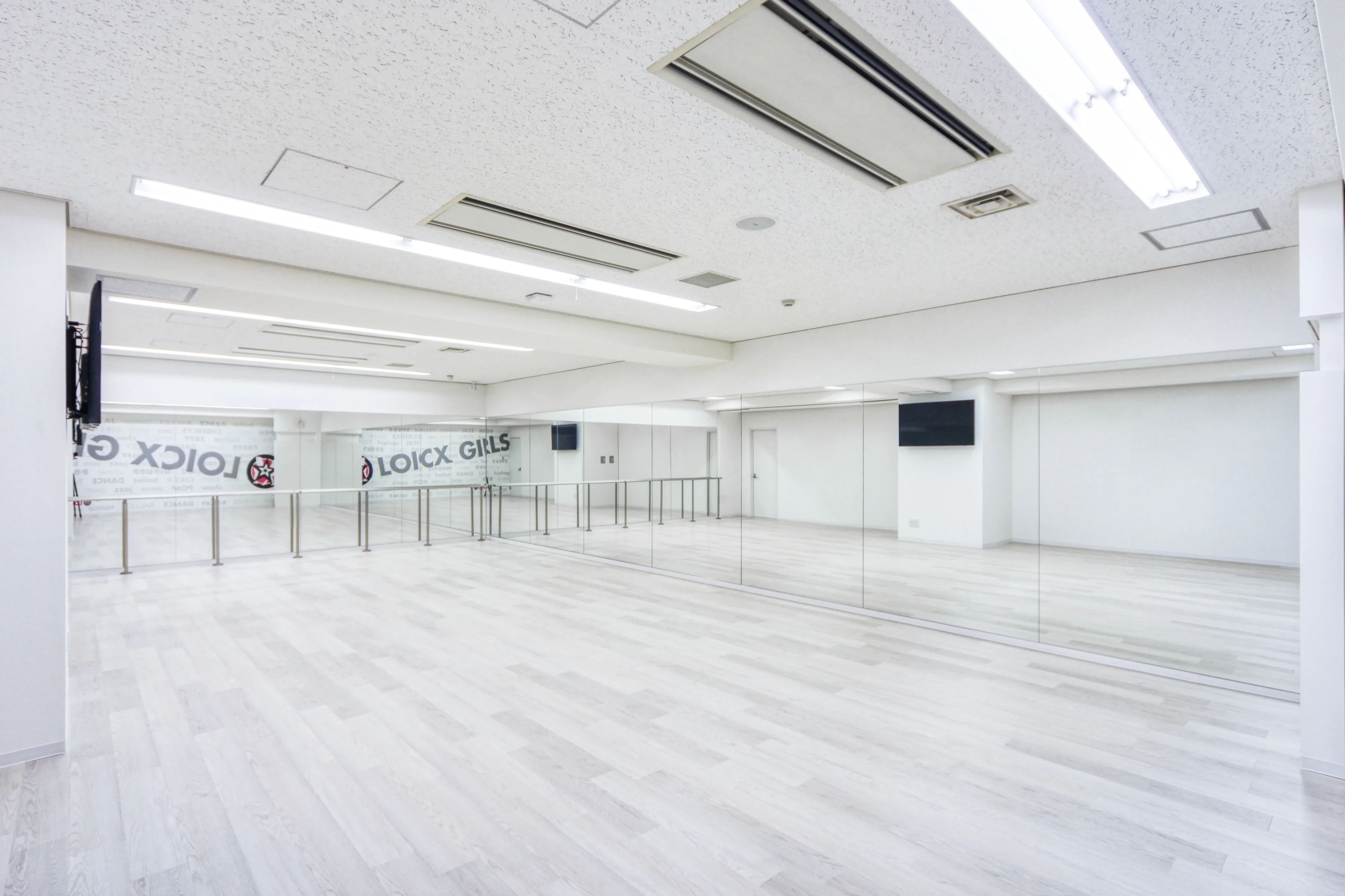 LOICX☆チアダンススクール(ロイックス) 丸の内教室のサムネイル画像 3