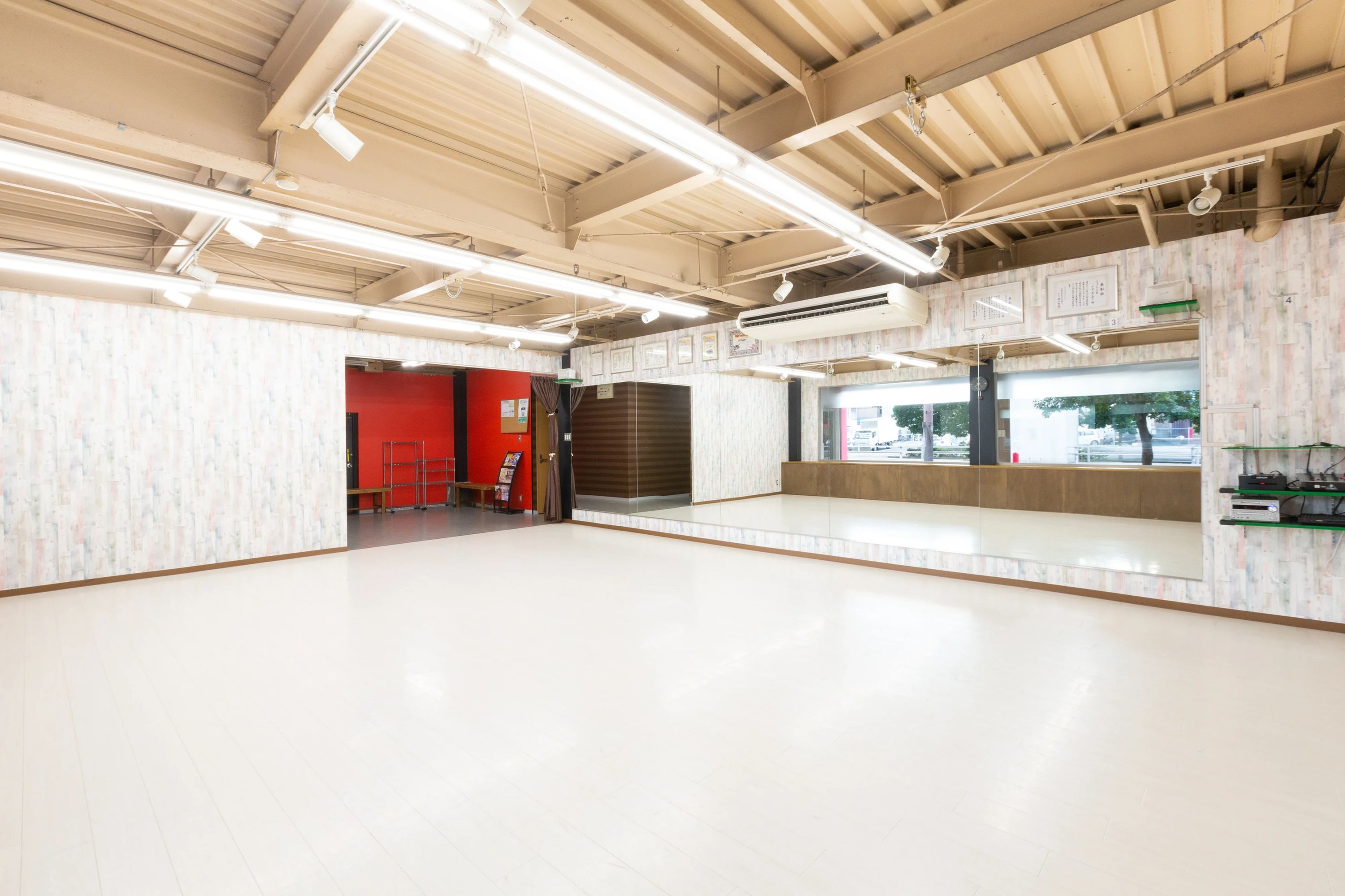 Real-ize(リアルアイズ) ダンス 喜連教室のサムネイル画像 2