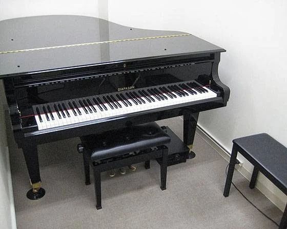 島村楽器の音楽教室 イオンモール福岡店 エレキベースのサムネイル画像 5