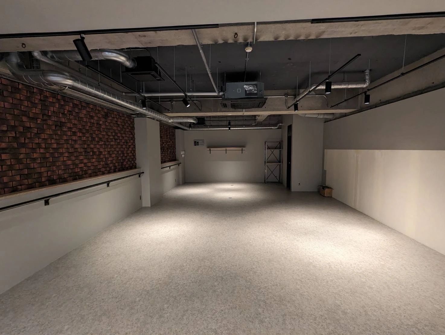 ダンス　スタジオ　ステップ 増位教室のメイン画像