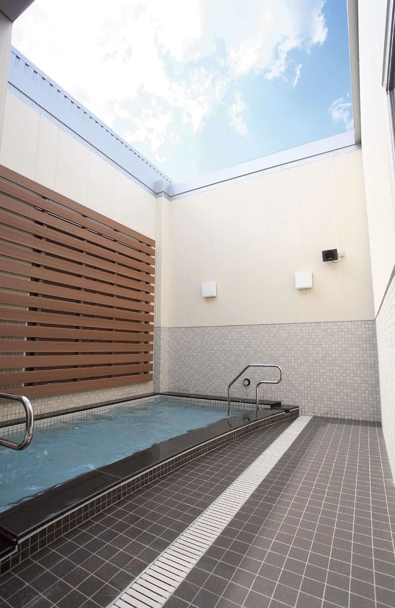 KONAMI(コナミスポーツクラブ) ダンス 本山南のサムネイル画像 3