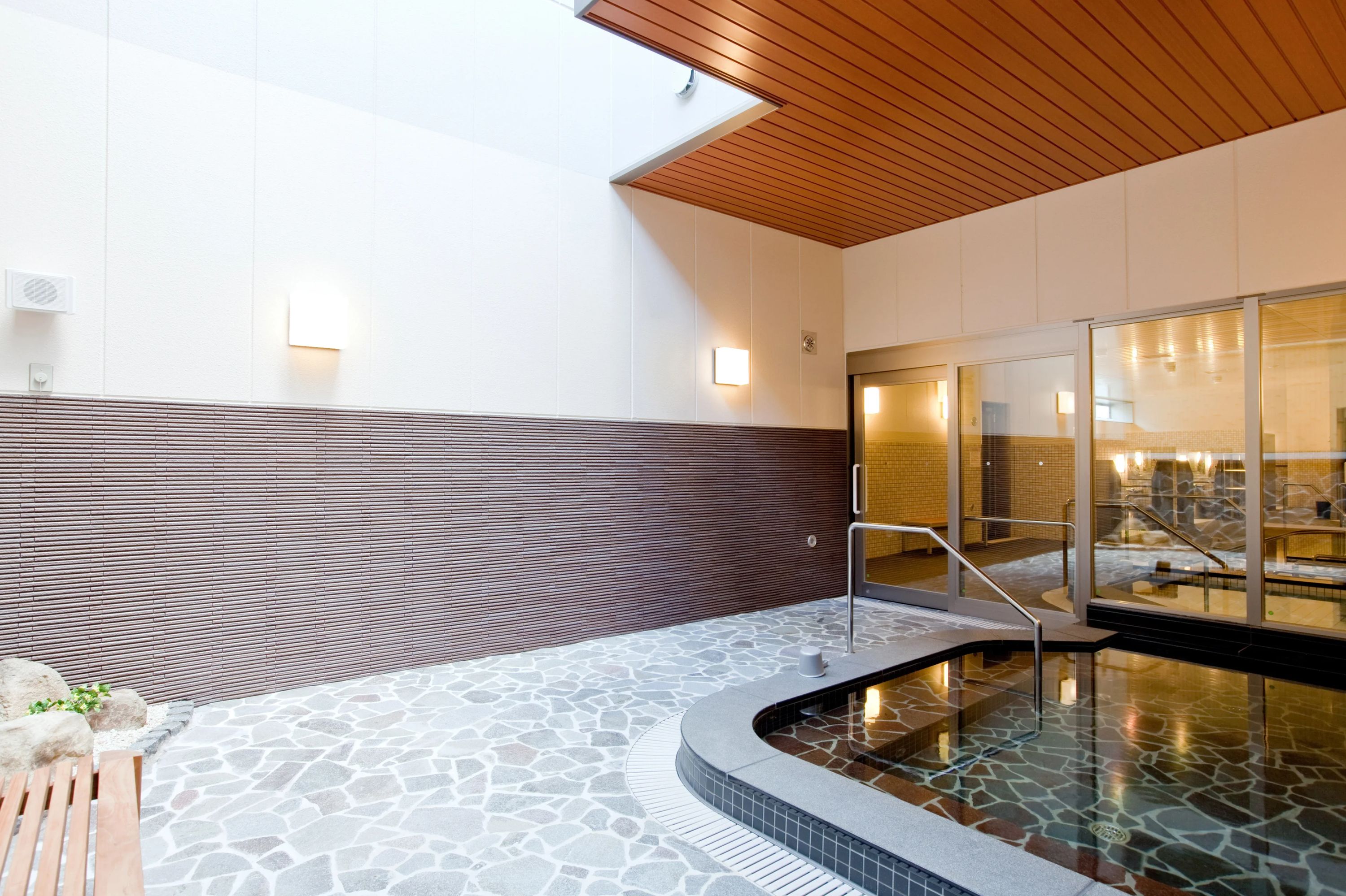 KONAMI(コナミスポーツクラブ) ダンス 西大路御池のサムネイル画像 5