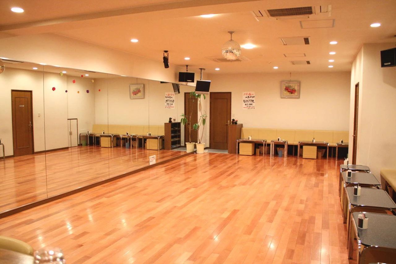 スタジオこまち ダンス 西京極本校のサムネイル画像 2