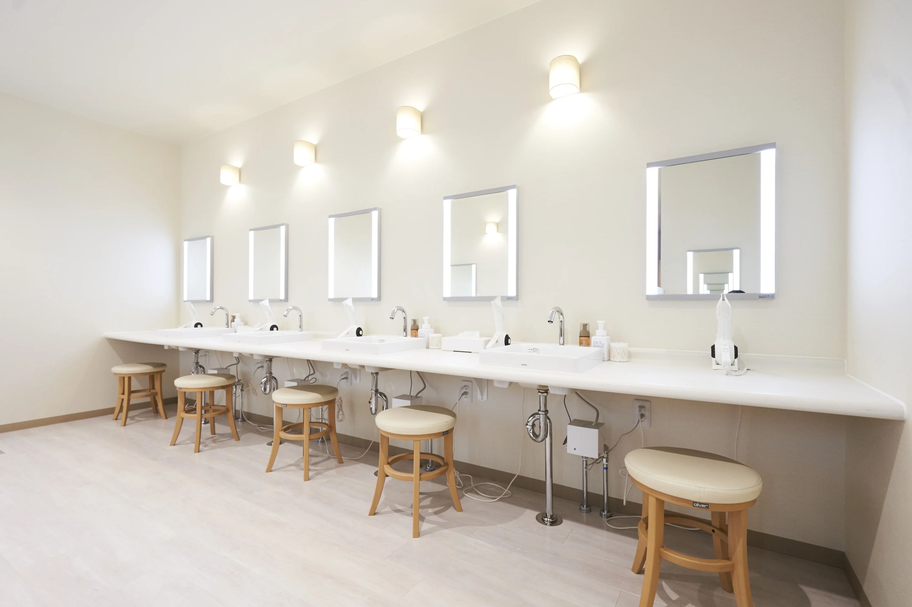 スポーツクラブグラン･スポール スイミング・水泳 栗生教室のサムネイル画像 5