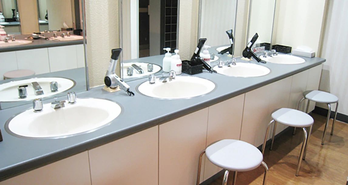 KONAMI(コナミスポーツクラブ) スイミング・水泳 東大島のサムネイル画像 2