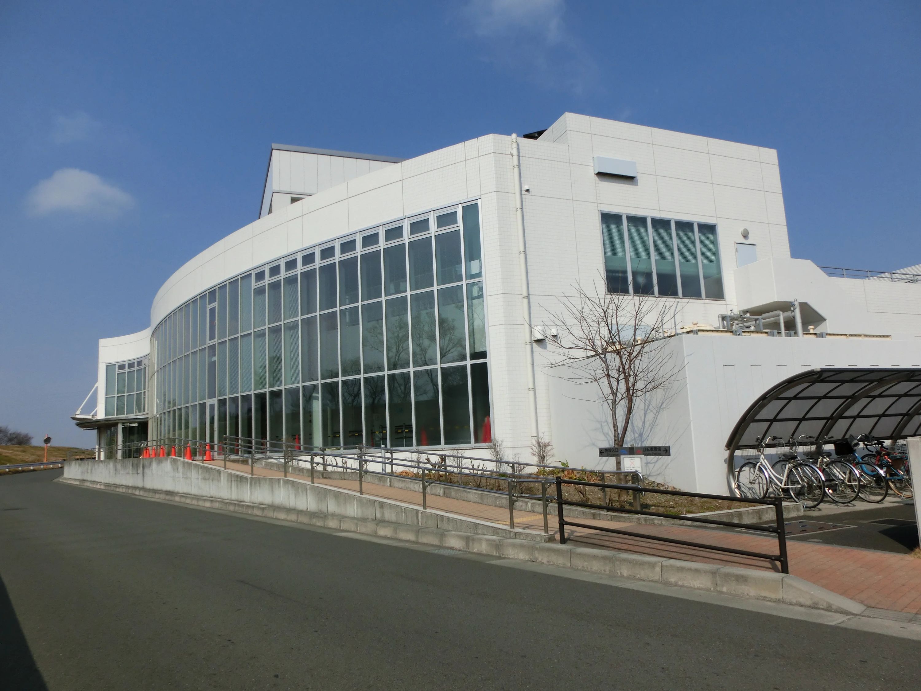 茅ヶ崎市屋内温水プールスイミングスクール 萩園教室のメイン画像